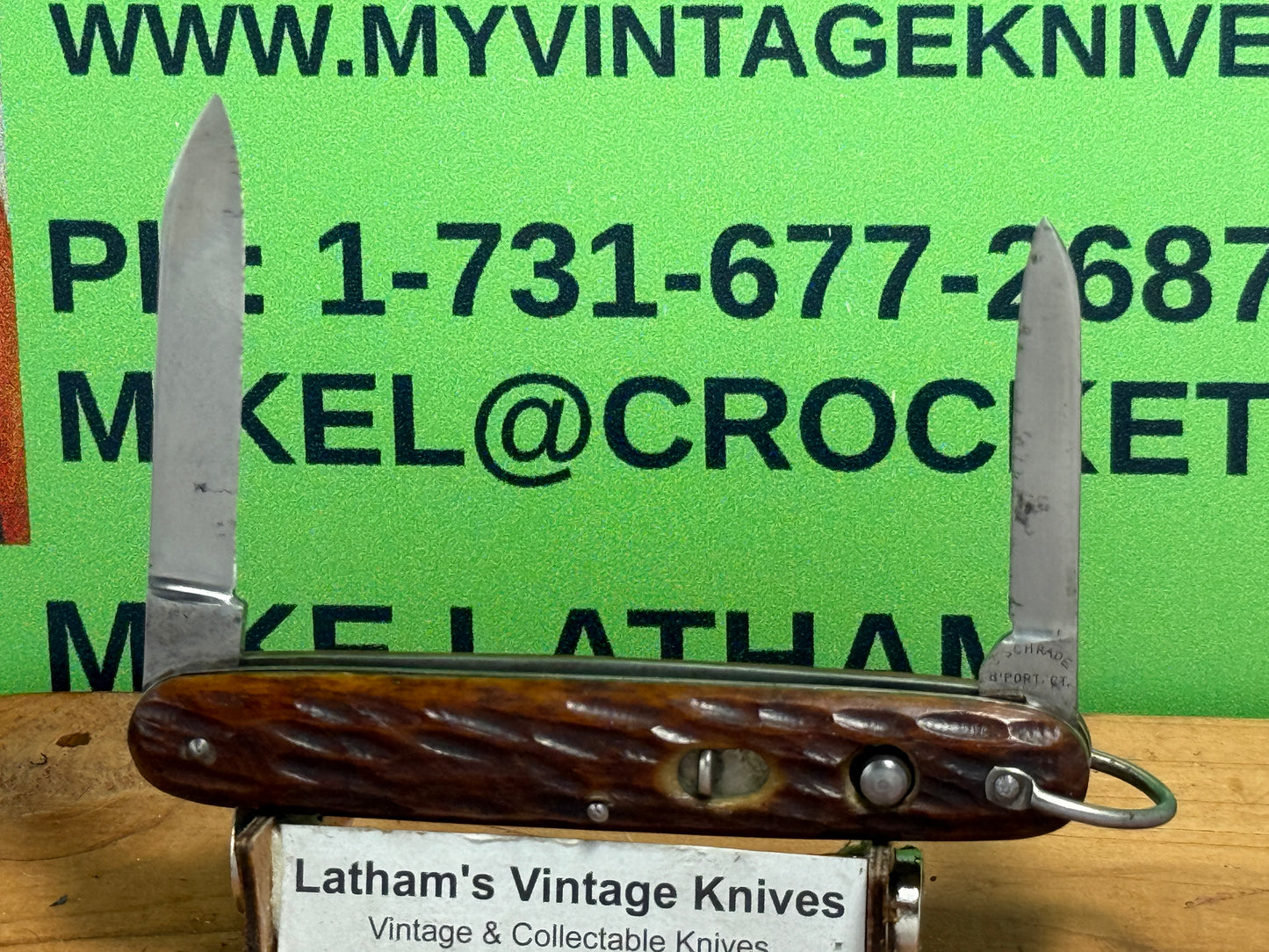 PRESTO GEO. SCHRADE BRIDGEPORT CONN. 1935-40 TWIN BLADE GIRL SCOUT EDITION WITH BAIL VINTAGE AMERICAN AUTOMATIC KNIFE 3 3/8" DOUBLE BUTTON JIGGED BONE HANDLES