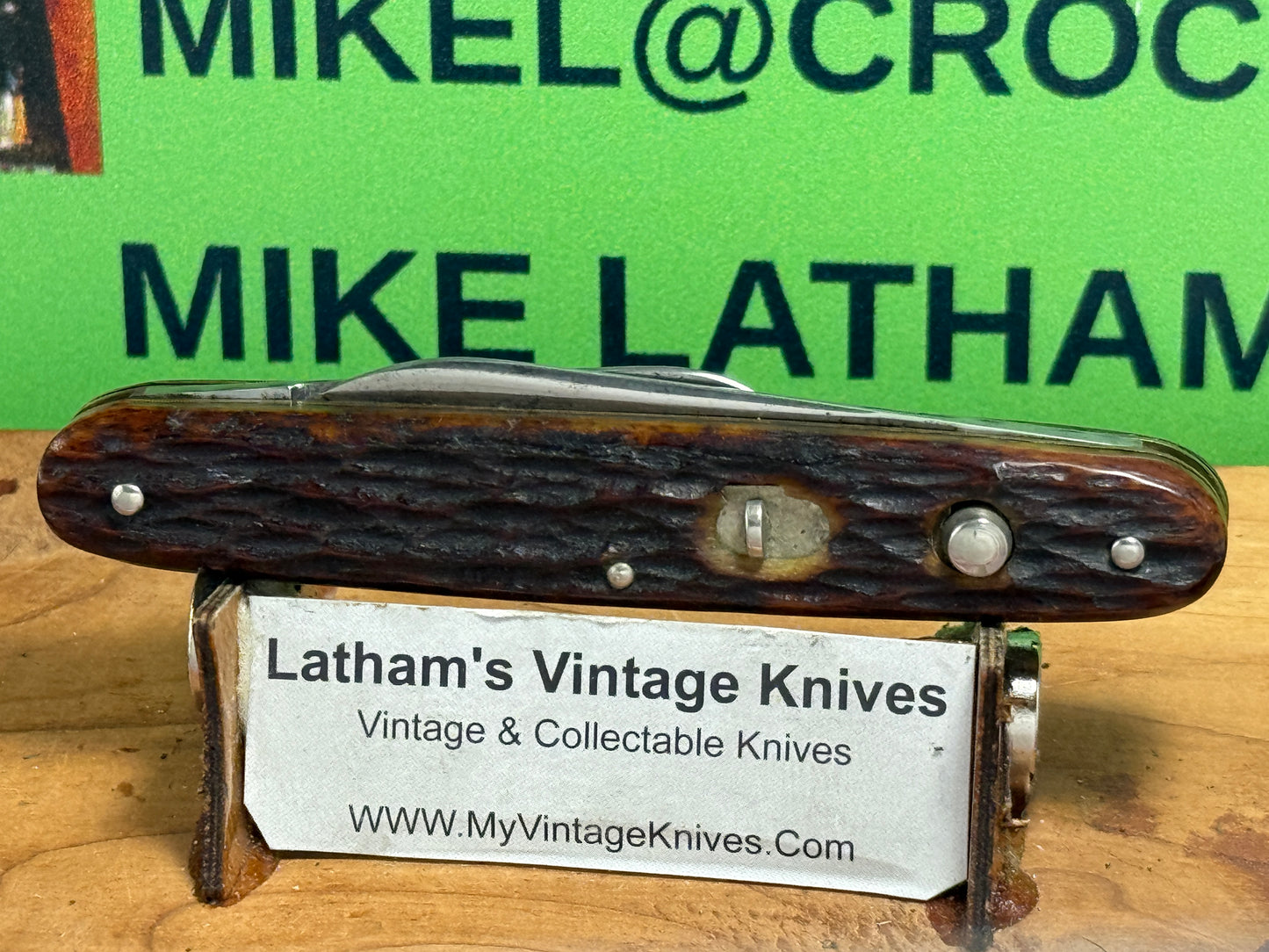 PRESTO GEO. SCHRADE BRIDGEPORT CONN. 1940-59 TWIN BLADE PAT. 30-40 VINTAGE AMERICAN AUTOMATIC KNIFE 3 3/8" DOUBLE BUTTON JIGGED BONE HANDLES