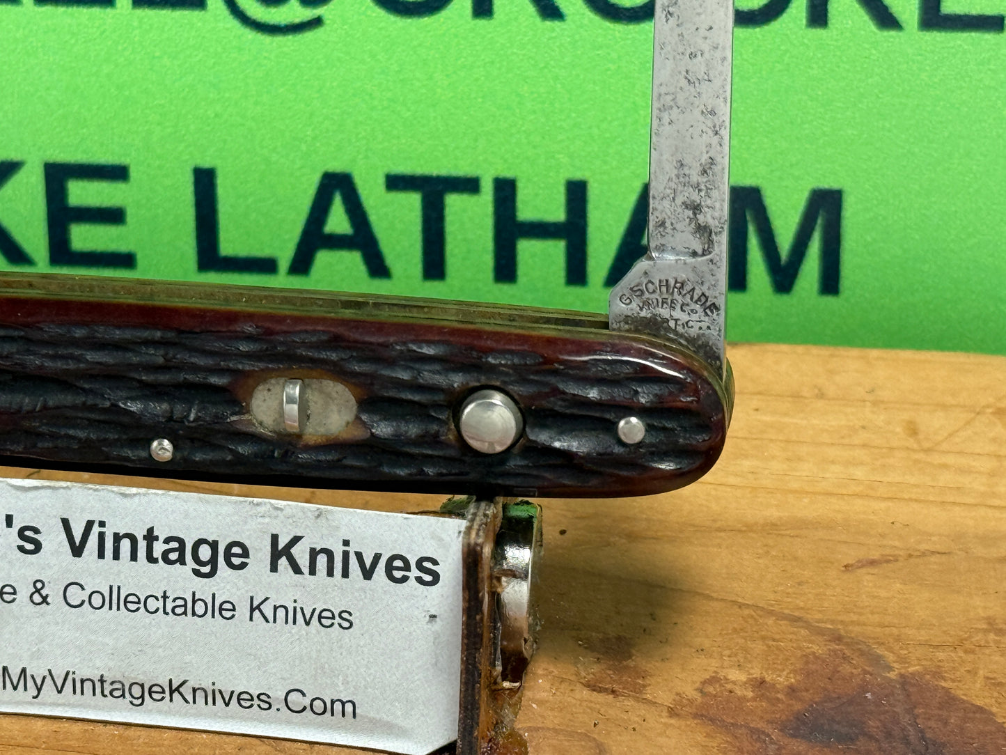 PRESTO GEO. SCHRADE BRIDGEPORT CONN. 1940-59 TWIN BLADE PAT. 30-40 VINTAGE AMERICAN AUTOMATIC KNIFE 3 3/8" DOUBLE BUTTON JIGGED BONE HANDLES