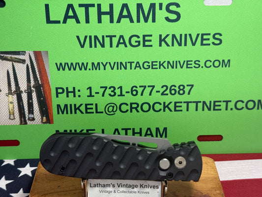 DALTON, ROB CUSTOM KNIFE 1998-2010 GRIPPER SIDE OPENING TACTICAL AUTOMATIC KNIFE BLACK METAL HANDLES