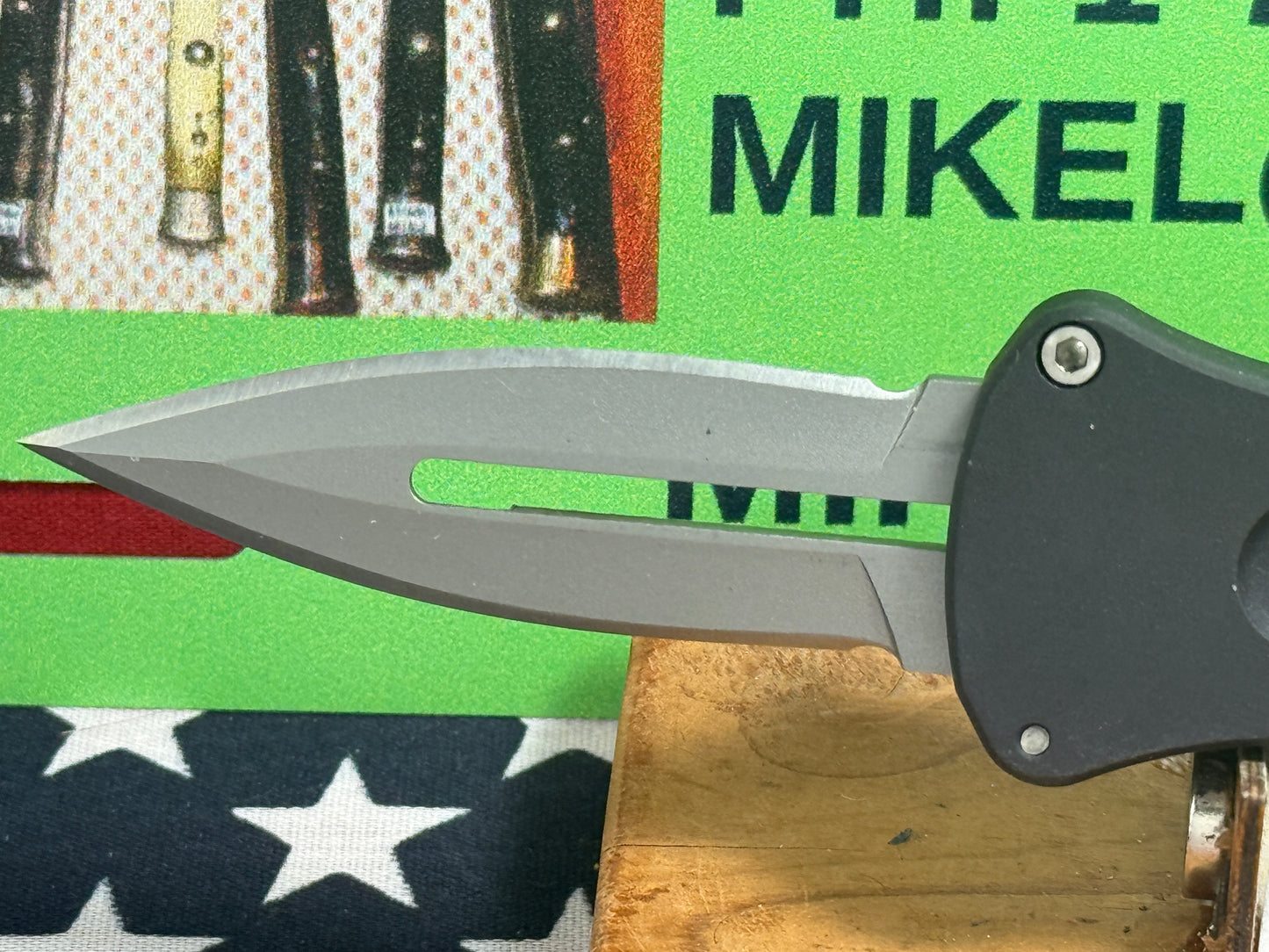 DALTON, ROB CUSTOM KNIFE 1998-2010 TANGO WITH EAGEL OTF SINGLE ACTION TACTICAL AUTOMATIC KNIFE BLACK METAL HANDLES