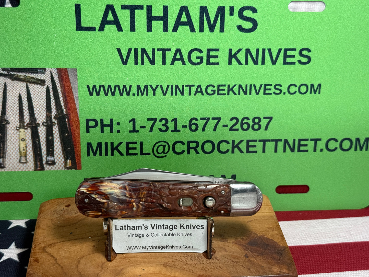 PRESTO GEO. SCHRADE KNIFE CO. BRIDGEPORT CONN. 1940-57 MEDIUM HUNTER 4 1/8" VINTAGE AMERICAN AUTOMATIC KNIFE RED WORMED COMPOSITION HANDLES