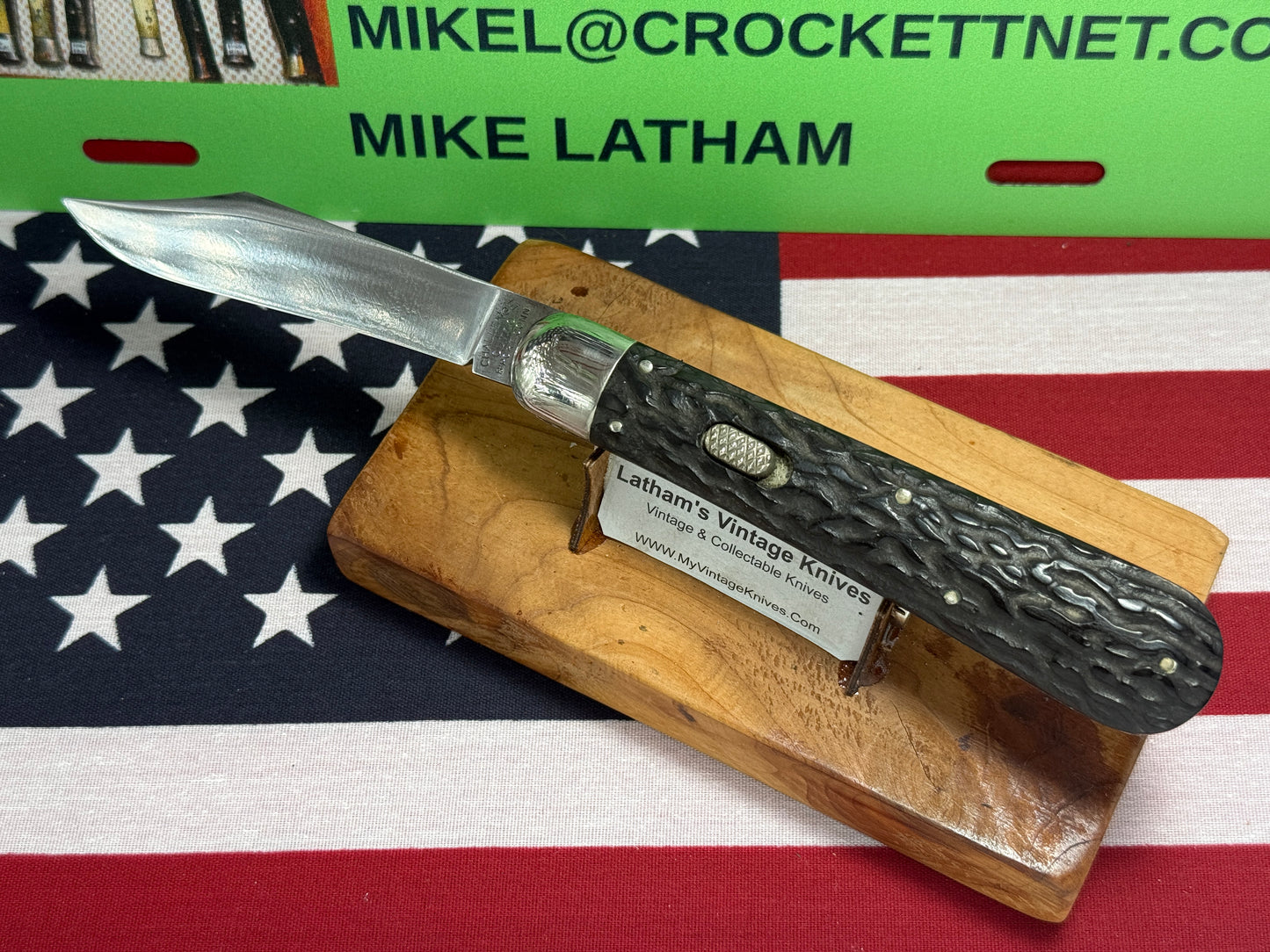 CHALLENGE CUT CO. BRIDGEPORT CONN. FLY LOCK 1918-23 LARGE 5" HUNTER VINTAGE AMERICAN AUTOMATIC KNIFE BLACK BAKELITE HANDLES