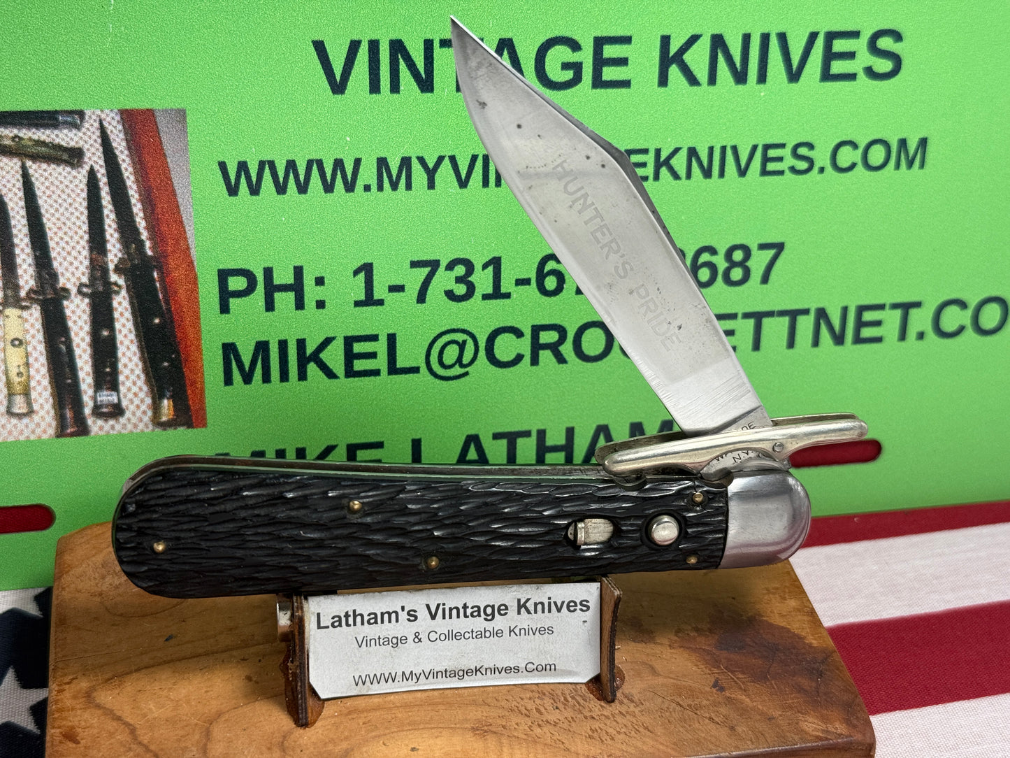 SCHRADE CUT CO. WALDEN N.Y. 1916-46 SWING GUARD HUNTER'S PRIDE ETCHED VINTAGE AMERICAN AUTOMATIC KNIFE PEACH SEED JIGGED BONE HANDLES