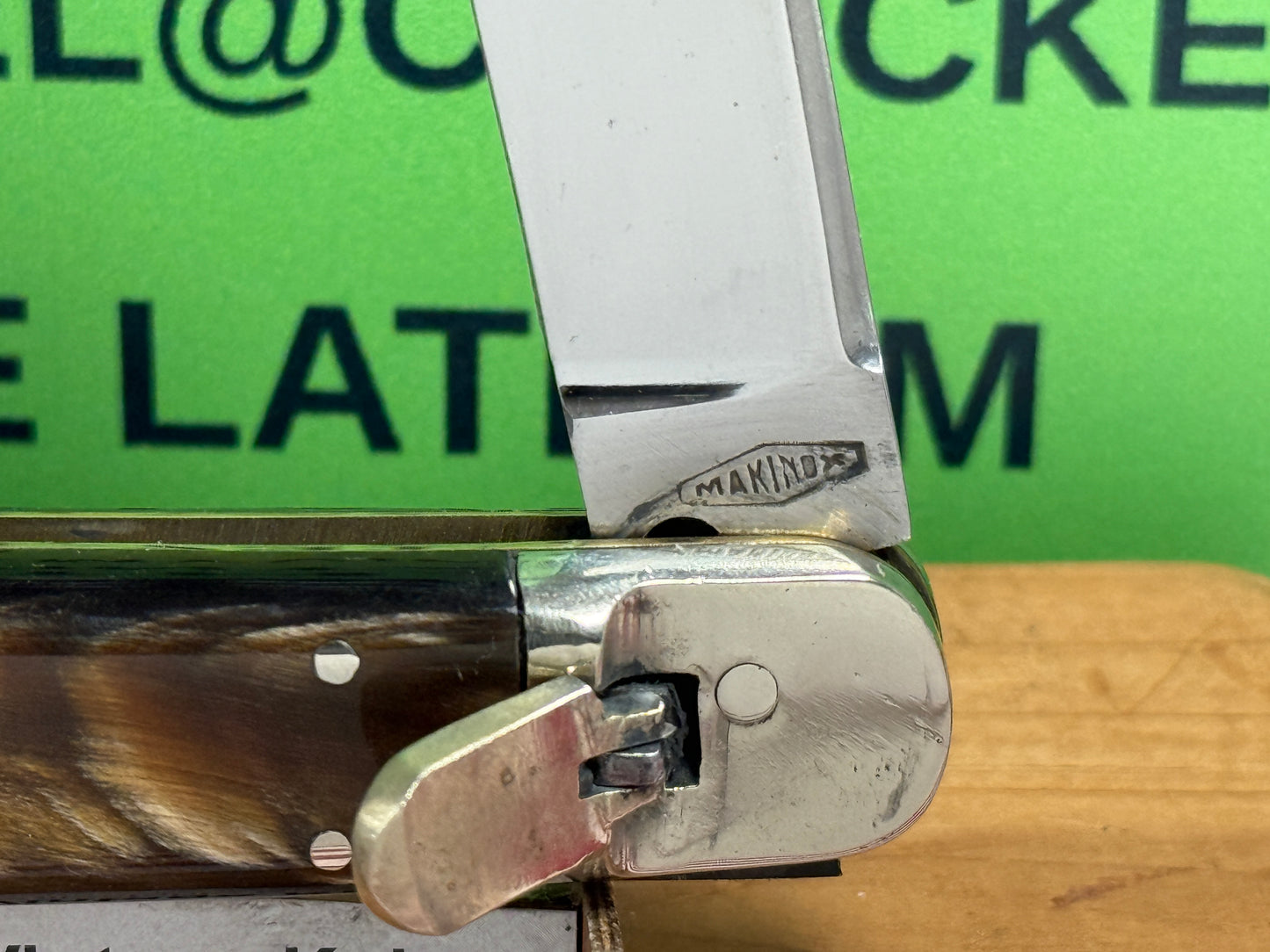 MAKINOX FRANCE 1960-65 LEVER AUTOMATIC FRENCH AUTOMATIC KNIFE REHANDLES IN BEAUTIFUL BRAZILIAN HORN HANDLES