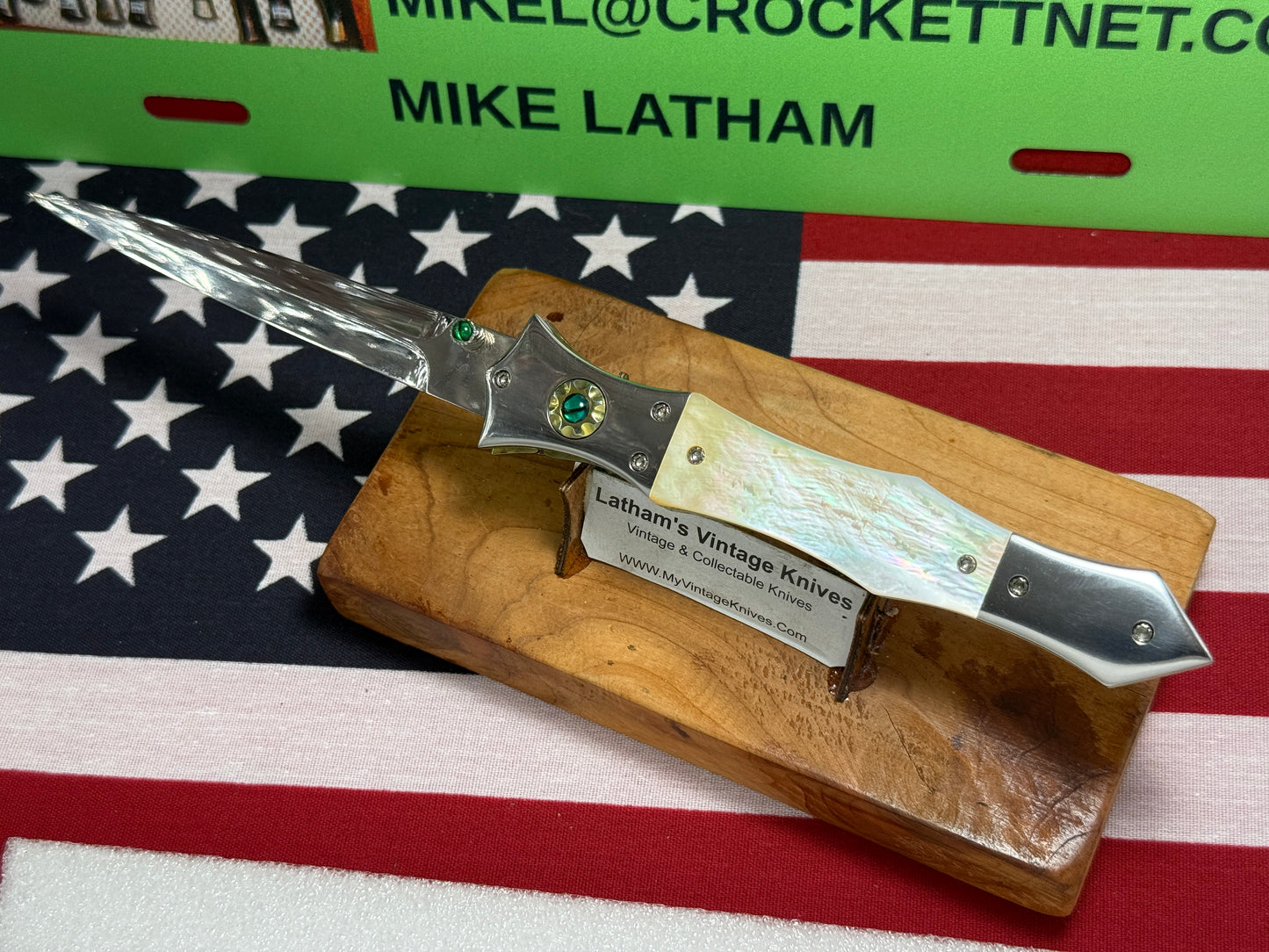 CLARK, NATE CUSTOM KNIVES USA/ORGEON 2005-2015 ERA ROYAL DAGGER D/A MIRROR POLISHED BLADE CUSTOM AUTOMATIC KNIFE GOLD PEARL HANDLES WITH JEWELS