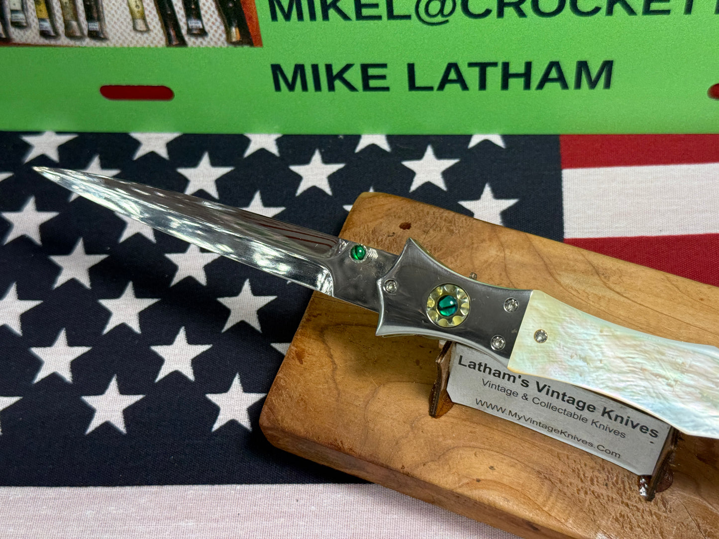 CLARK, NATE CUSTOM KNIVES USA/ORGEON 2005-2015 ERA ROYAL DAGGER D/A MIRROR POLISHED BLADE CUSTOM AUTOMATIC KNIFE GOLD PEARL HANDLES WITH JEWELS