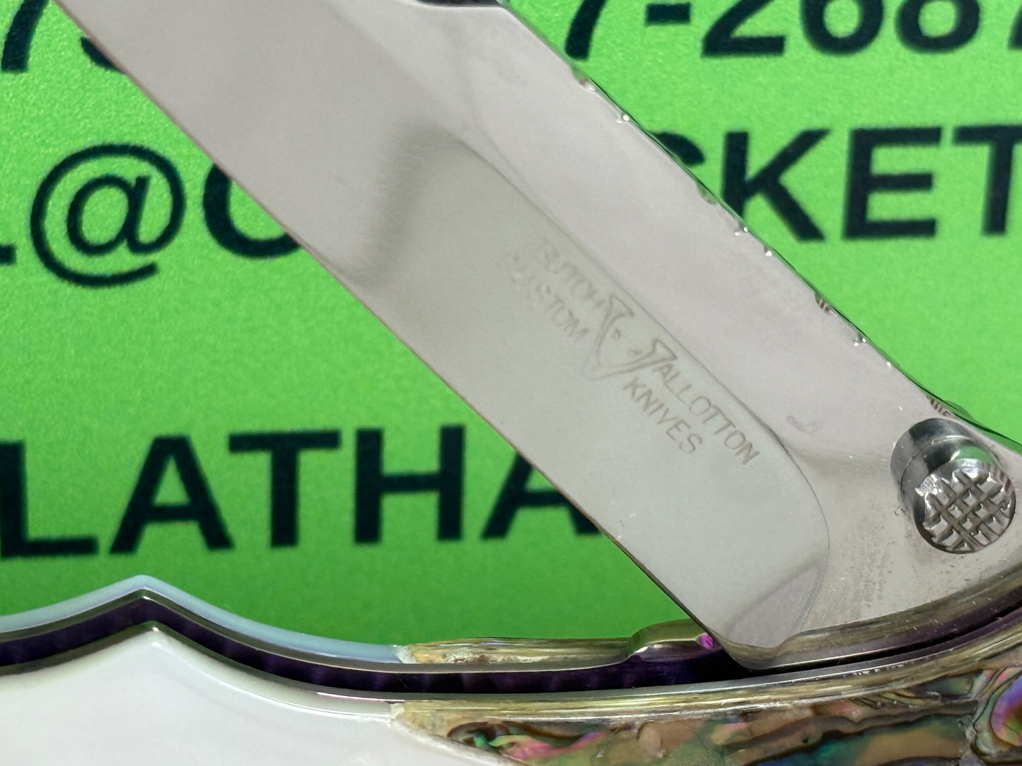 VALLOTTON, BUTCH CUSTOM KNIVES USA/ORGEON 2001-2008 ERA LARGE HUNTER "SPRING ASSIST ACTION" CUSTOM AUTOMATIC KNIFE PEARL HANDLES ABAOLONE BOLSTERS