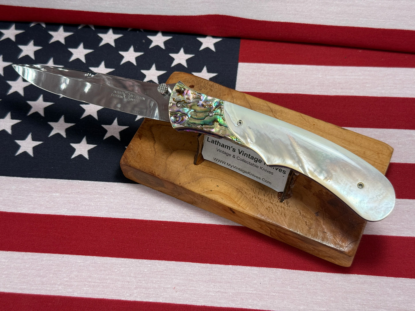 VALLOTTON, BUTCH CUSTOM KNIVES USA/ORGEON 2001-2008 ERA LARGE HUNTER "SPRING ASSIST ACTION" CUSTOM AUTOMATIC KNIFE PEARL HANDLES ABAOLONE BOLSTERS