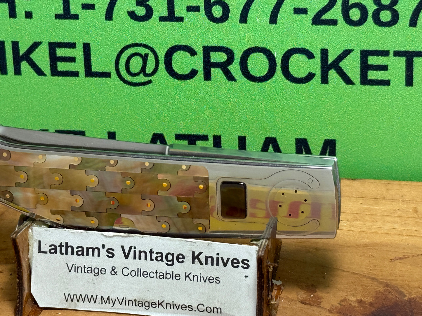 ESPOSITO, EMMANUEL ITALY CUSTOM KNIVES 2020 C-LOCK FOLDER S/N 001 BUTTON RELEASE CUSTOM AUTOMATIC KNIFE MOSAIC INLAY BLACK & GOLD PEARL HANDLES