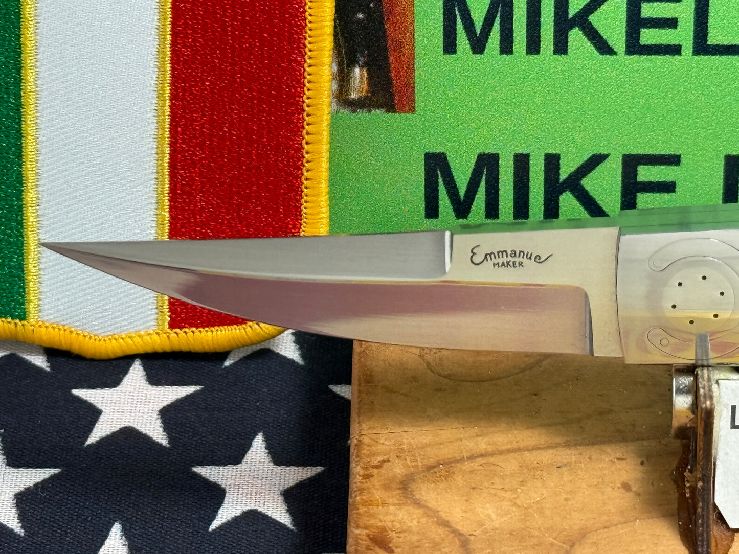 ESPOSITO, EMMANUEL ITALY CUSTOM KNIVES 2020 C-LOCK FOLDER S/N 001 BUTTON RELEASE CUSTOM AUTOMATIC KNIFE MOSAIC INLAY BLACK & GOLD PEARL HANDLES