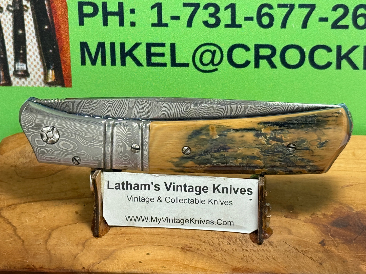 WILLIAMS, JASON CUSTOM KNIVES 2001-2003 ERA MEDIUM HUNTER DAMACUS STEEL CUSTOM AUTOMATIC KNIFE MAMMOTH IVORY BARK SCALES