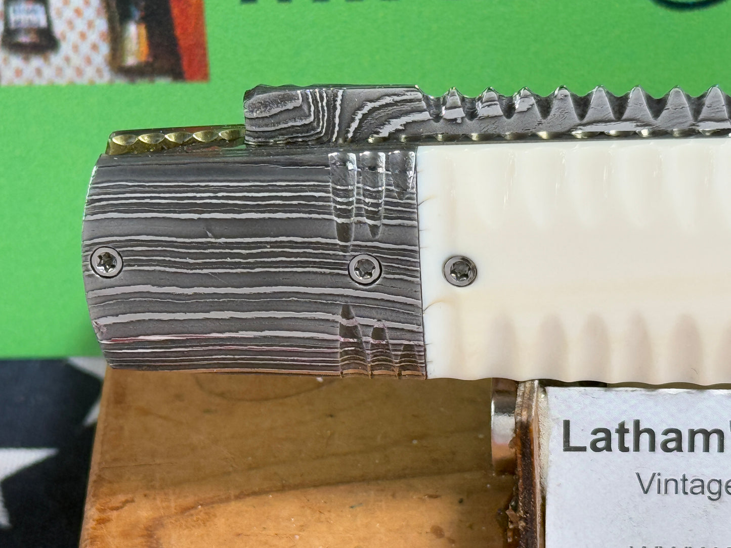 VALLOTTON, RAINY CUSTOM KNIVES USA/OREGON 2001-2003 ERA D & D ORIGINAL DAMACUS STEEL FEATHER CUT ICE PICK CUSTOM AUTOMATIC KNIFE MAMMOTH IVORY SCALES