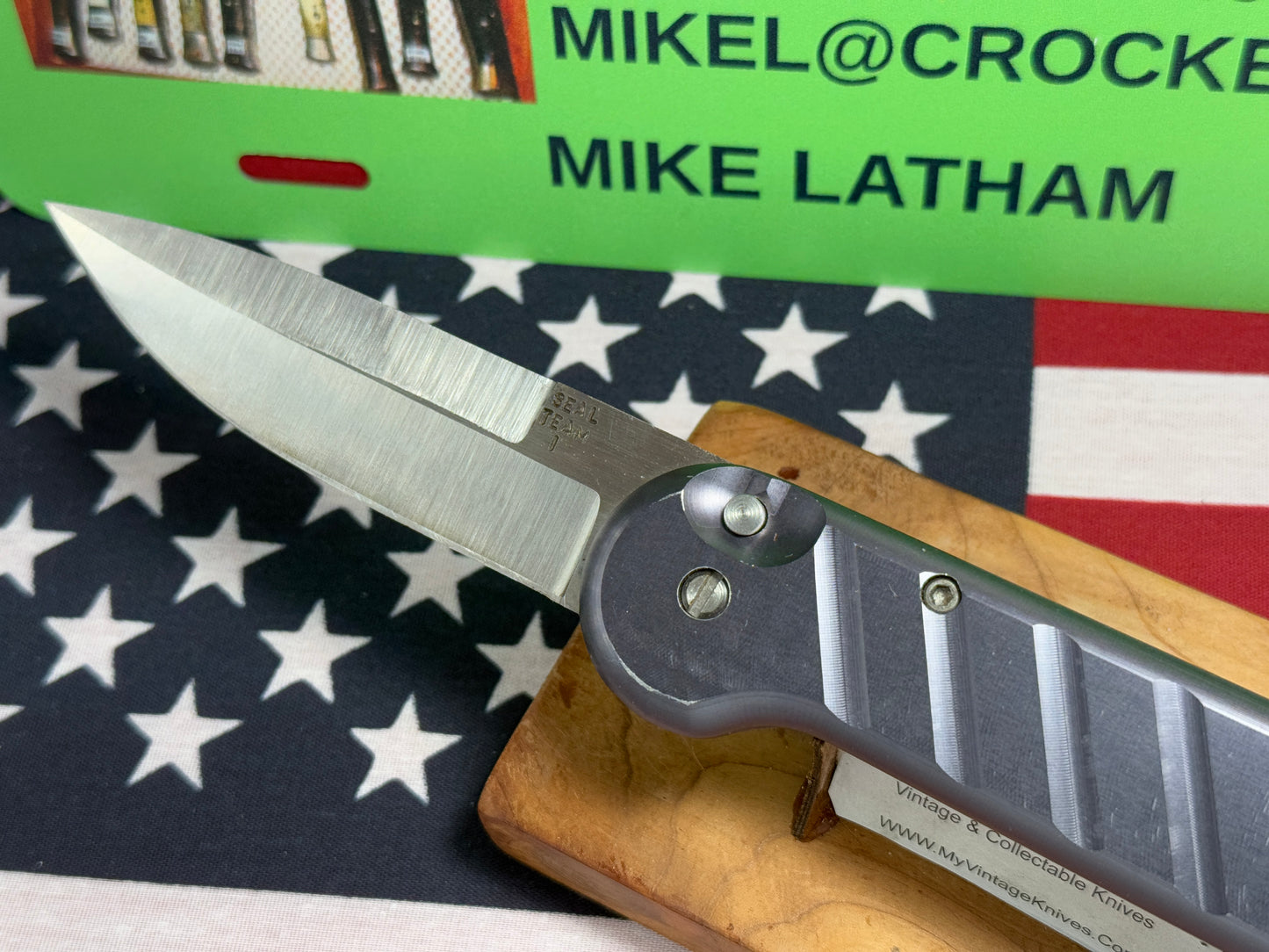 DALTON, ROB USA 1998-2003 LARGE SEAL TEAM 1 USA 23 MILITARY CUSTOM AUTOMATIC KNIFE BLACK METAL HANDLES