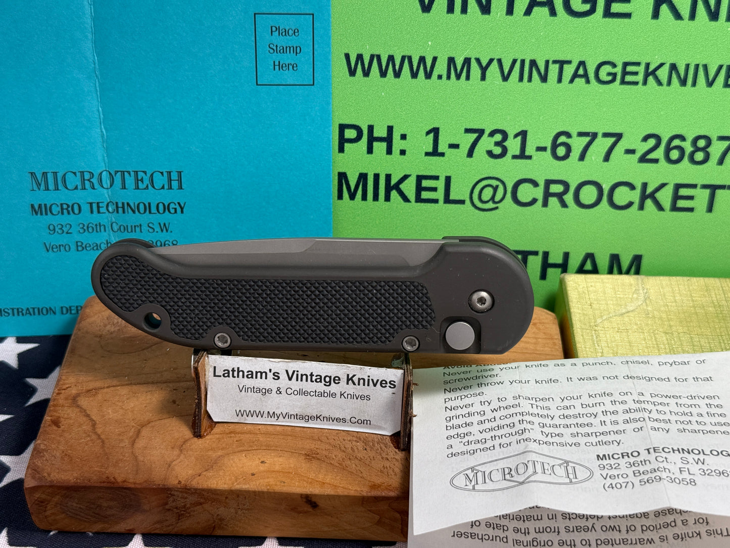 MICROTECH USA 10/1996 L-UNDERWATER DEMOLITION TEAM (UDT) TACTICAL AUTOMATIC KNIFE BLACK METAL HANDLES