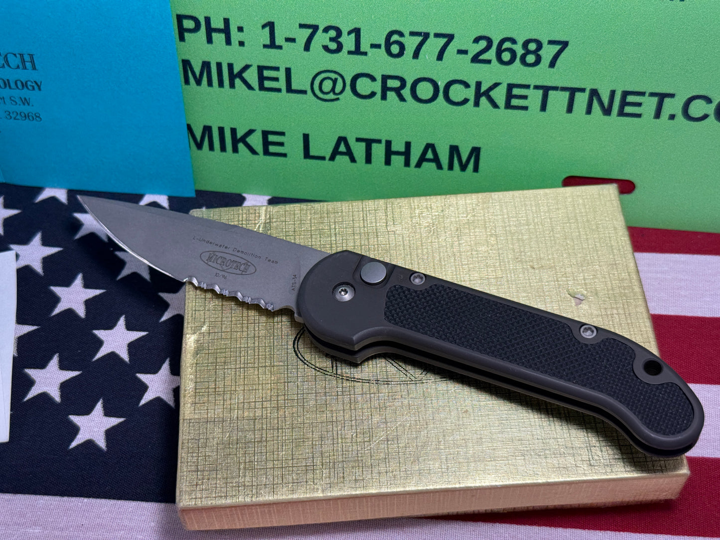 MICROTECH USA 10/1996 L-UNDERWATER DEMOLITION TEAM (UDT) TACTICAL AUTOMATIC KNIFE BLACK METAL HANDLES