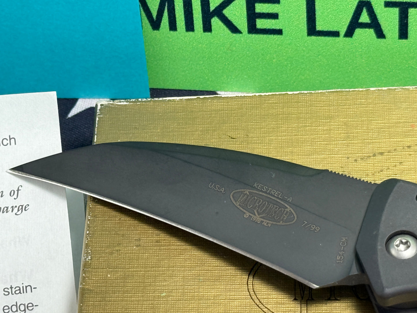 MICROTECH USA 7/1999 KESTREL-A SIDE OPENING 154-CM TACTICAL AUTOMATIC KNIFE BLACK METAL HANDLES