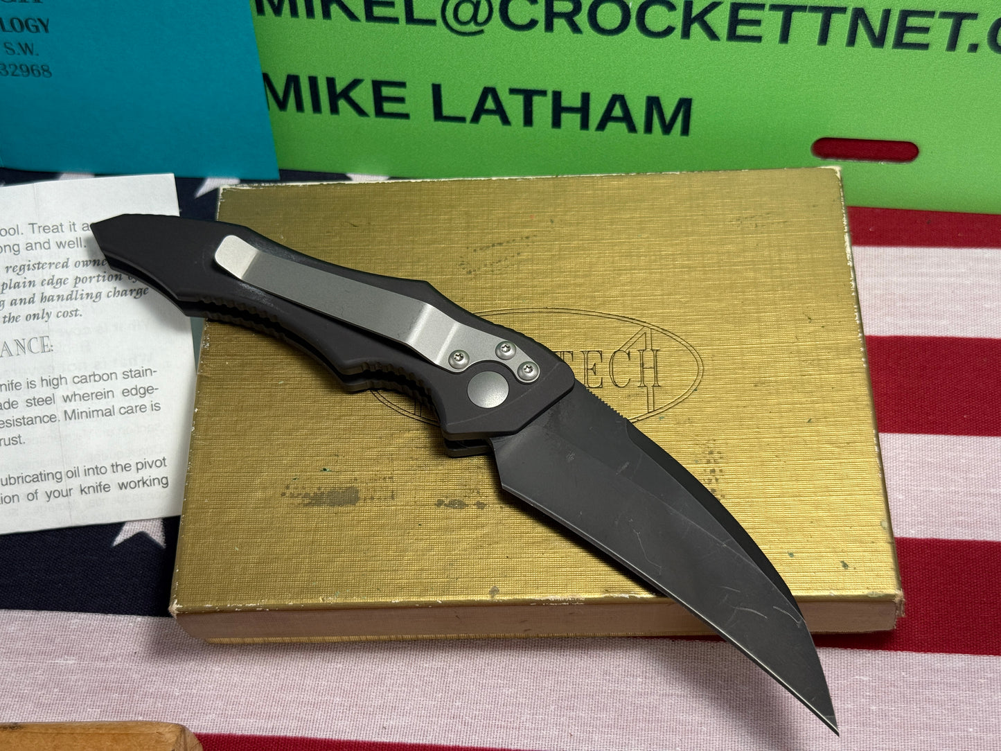 MICROTECH USA 7/1999 KESTREL-A SIDE OPENING 154-CM TACTICAL AUTOMATIC KNIFE BLACK METAL HANDLES