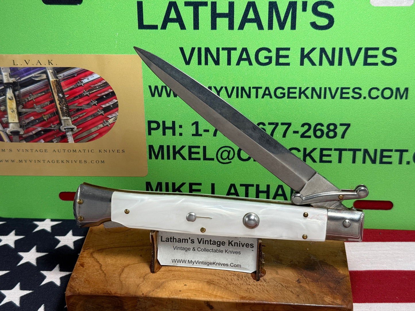 FRANK B. ITLAY 2015-2018 SWING GUARD LOCK BACK DAGGER BLADE 28 CM ITALIAN AUTOMATIC KNIFE WHITE PEARLX HANDLES