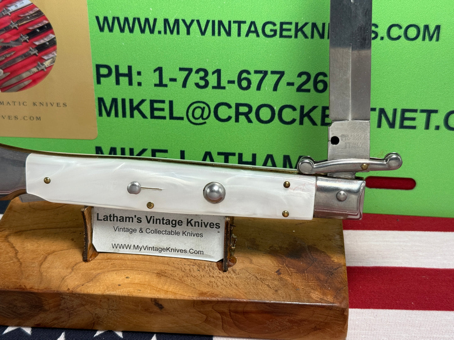 FRANK B. ITLAY 2015-2018 SWING GUARD LOCK BACK DAGGER BLADE 28 CM ITALIAN AUTOMATIC KNIFE WHITE PEARLX HANDLES