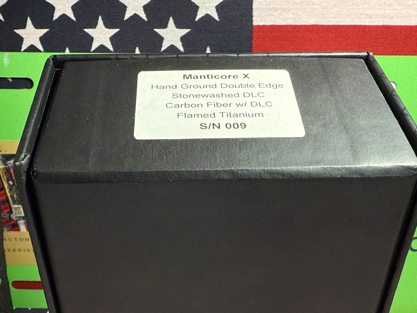 HERETIC KNIVES USA 2020 CUSTOM OTF MANTICORE X D/E CARBON FIBER FRONT W/ DLC FLAMED TITANIUM BACK HANDLE HAND GROUND STONEWASHED DLC BLADE CUSTOM AUTOMATIC KNIFE