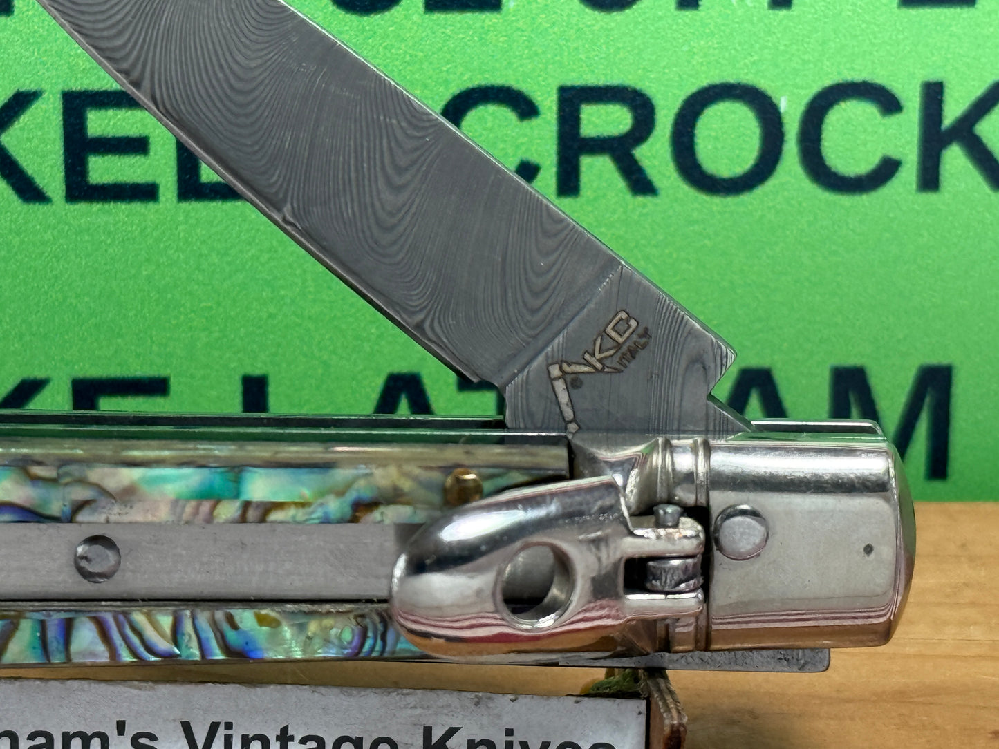 AKC ITALY 2022 LEVER AUTOMATIC SPRINGER DAMACUS STEEL 6" ITALIAN AUTOMATIC KNIFE ABALONE PEARL HANDLES