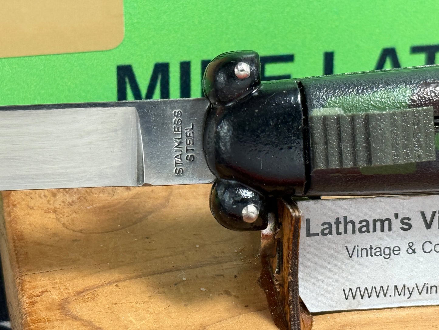 NATO MILITARY OTF 1980-85 SUPER AUTOMATIC SPRINGER VINTAGE IMPORTED AUTOMATIC KNIFE ARMY GREEN PLASTIC OVER METAL HANDLES