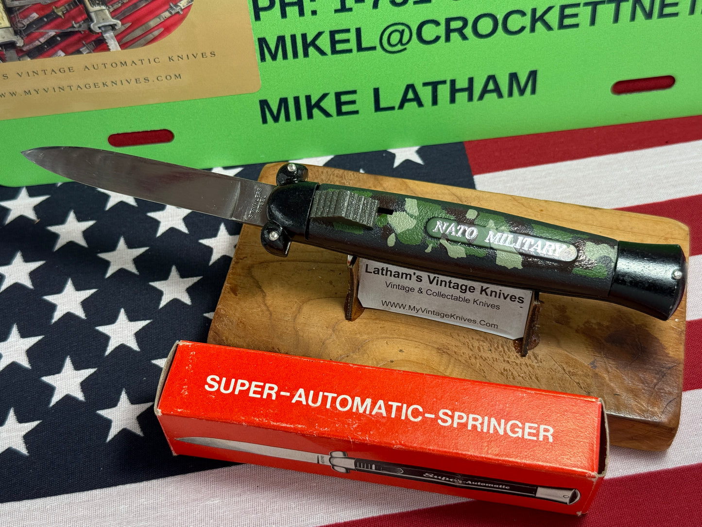 NATO MILITARY OTF 1980-85 SUPER AUTOMATIC SPRINGER VINTAGE IMPORTED AUTOMATIC KNIFE ARMY GREEN PLASTIC OVER METAL HANDLES