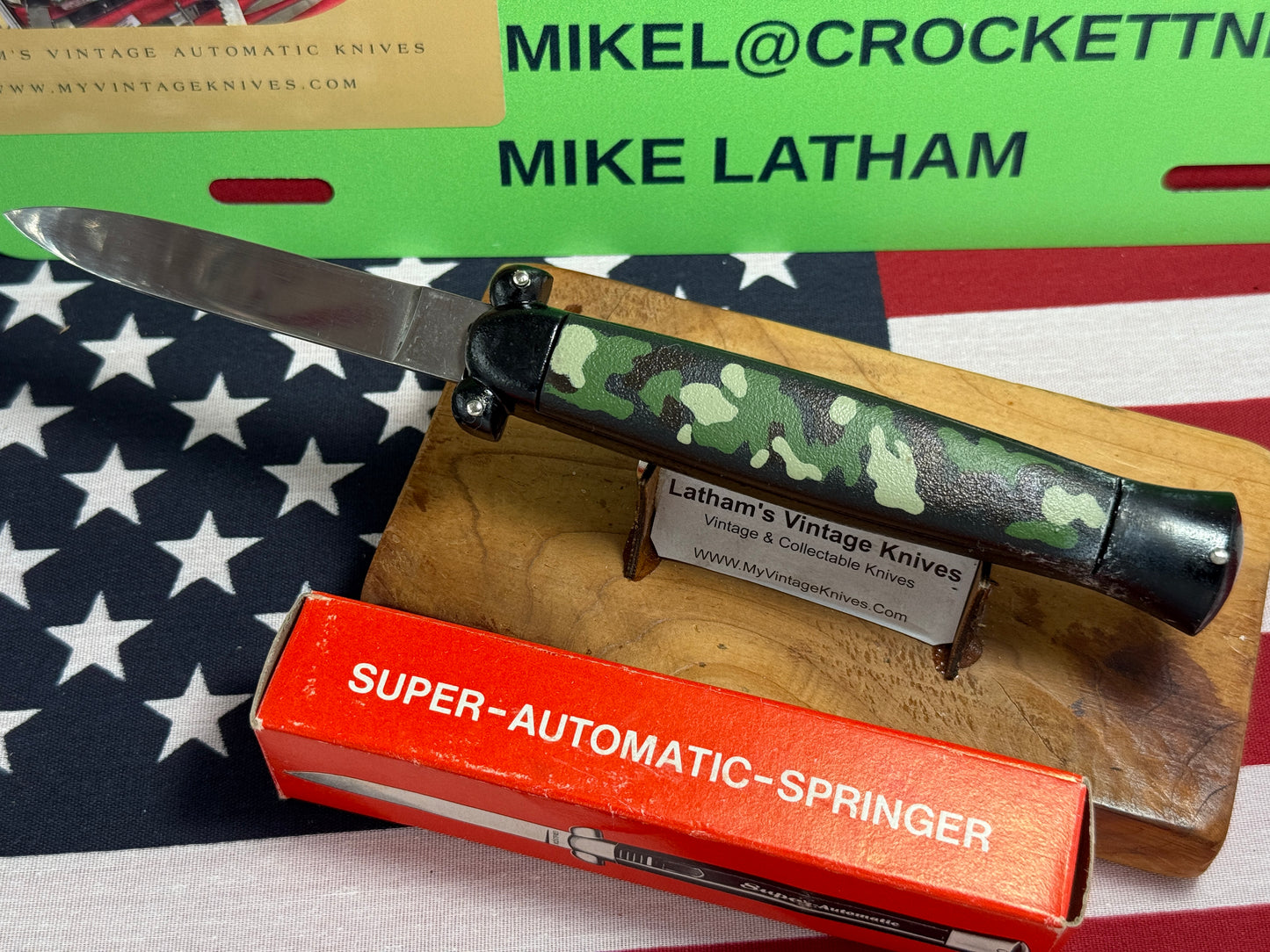 NATO MILITARY OTF 1980-85 SUPER AUTOMATIC SPRINGER VINTAGE IMPORTED AUTOMATIC KNIFE ARMY GREEN PLASTIC OVER METAL HANDLES
