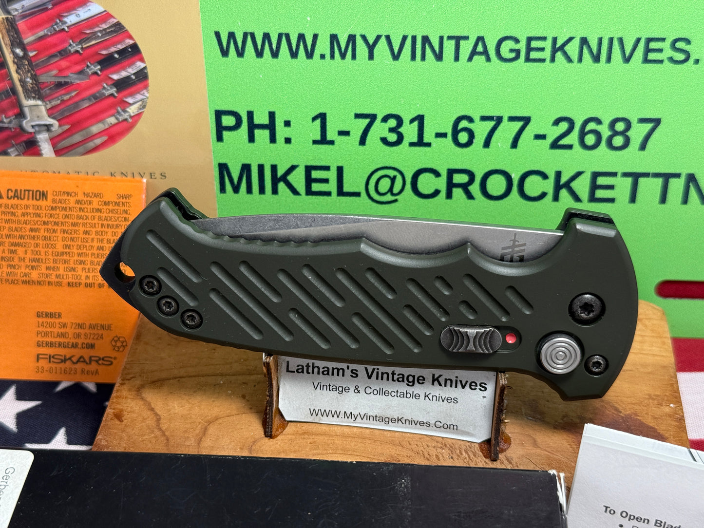 GERBER USA 2016 AUTO 06 TACTICAL 10 YR ANNIVERSARY TACTICAL AUTOMATIC KNIFE OD GREEN ALUMINUM HANDLES.