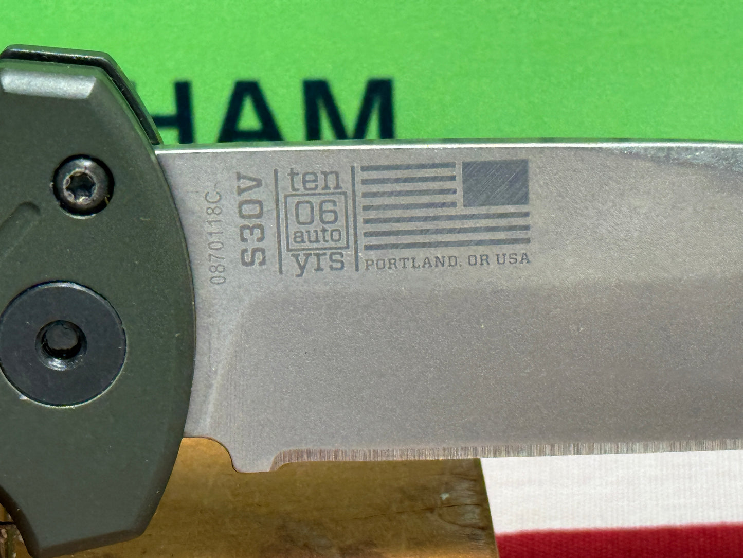 GERBER USA 2016 AUTO 06 TACTICAL 10 YR ANNIVERSARY TACTICAL AUTOMATIC KNIFE OD GREEN ALUMINUM HANDLES.