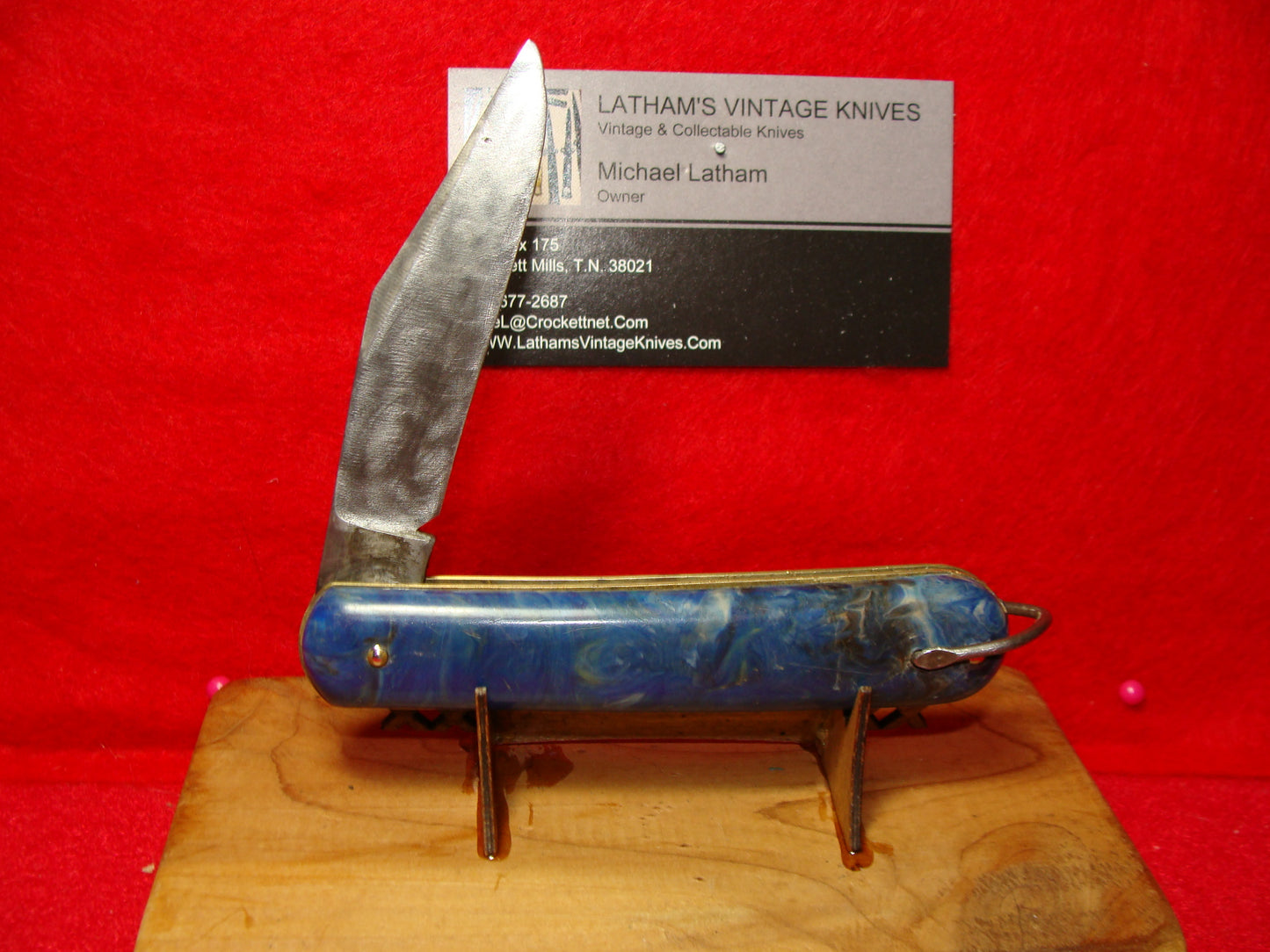 PRONTO COLONIAL KNIFE CO. 1929-56 PARATROOPER STYLE 4 1/8" VINTAGE AMERICAN AUTOMATIC KNIFE BLUE SWIRL COMPOSITION HANDLES