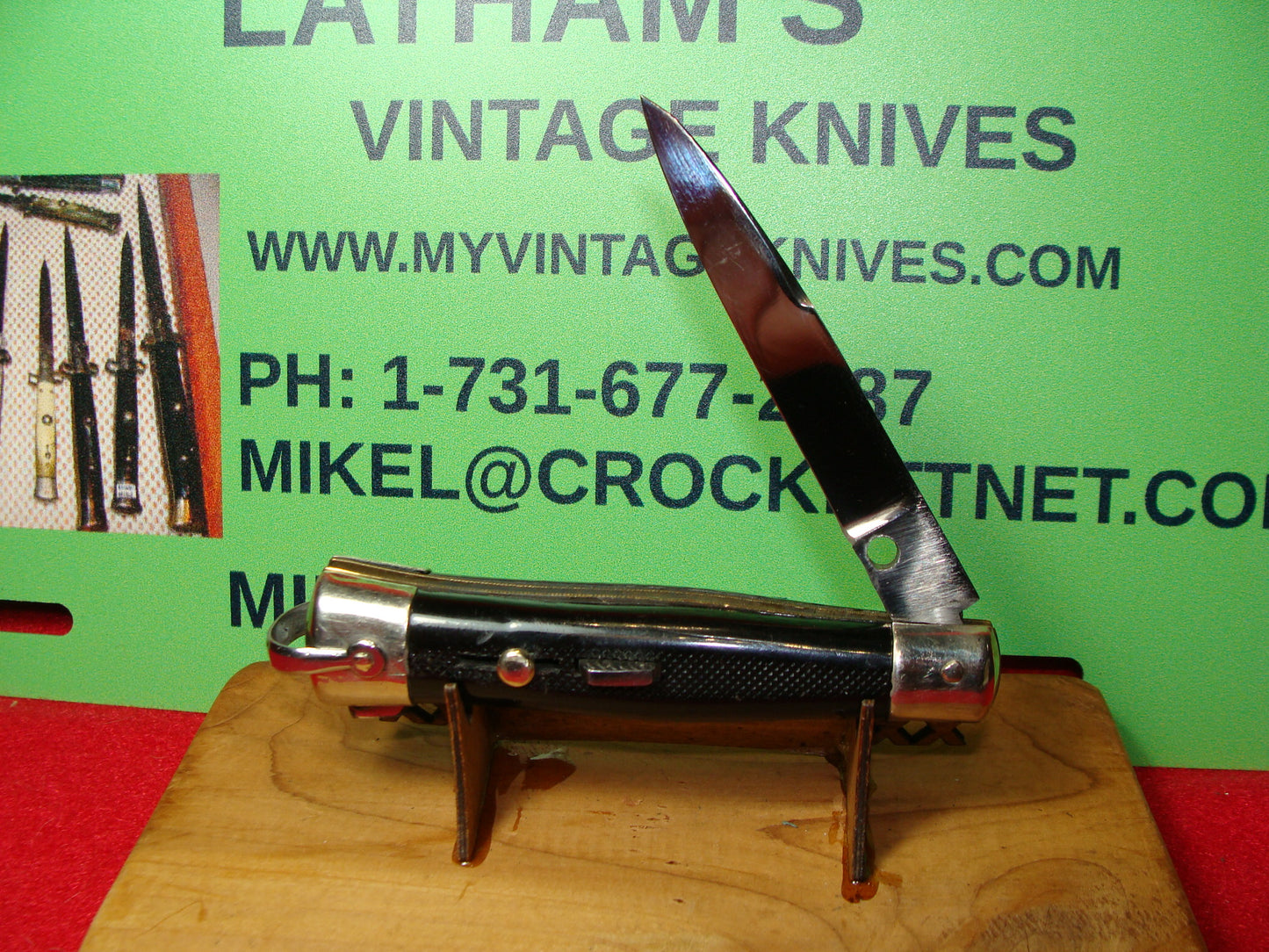 UNSTAMPED "STERILE" BARGEON FRENCH 1965-75 LOCK BACK BARREL STYLE FRENCH AUTOMATIC KNIFE BLACK COMPOSITION HANDLES