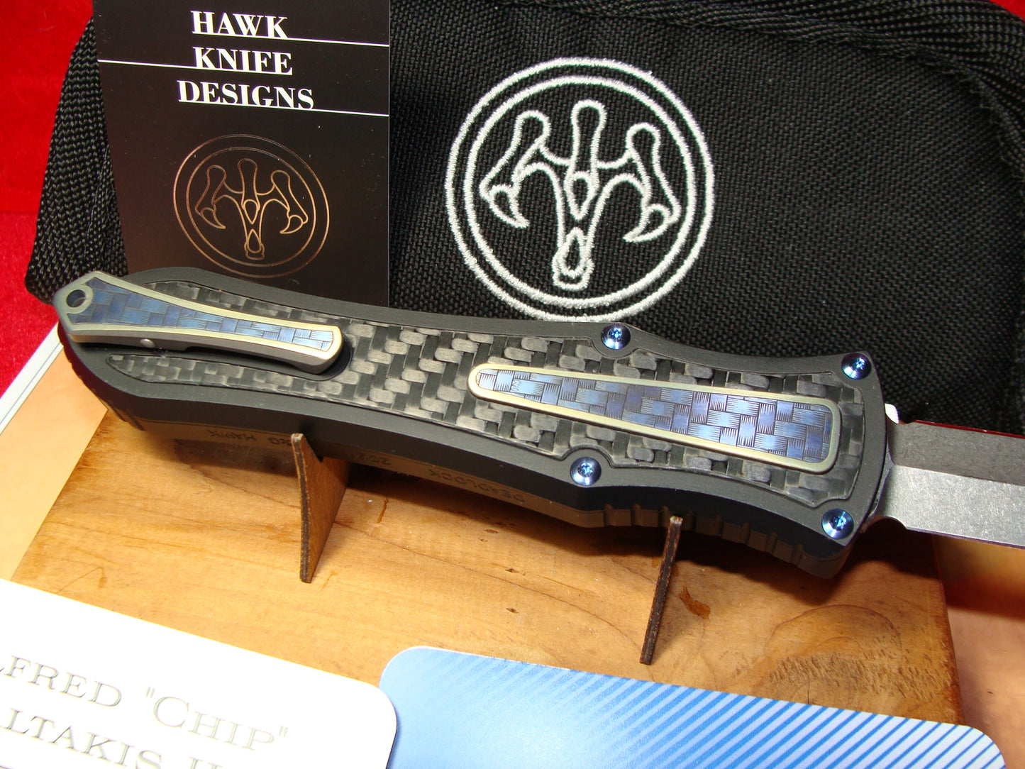 HAWK,G&G DEADLOCK KNIVES 2021 MODEL "C" OTF CUSTOM ENGRAVED CHIPPED METAL WILFRED "CHIP" VALTAKIS II CUSTOM AUTOMATIC KNIFE 1 OF 1 TACTICAL AUTOMATIC KNIFE FIBER CARBON INSERTS ALUMINUM HANDLES