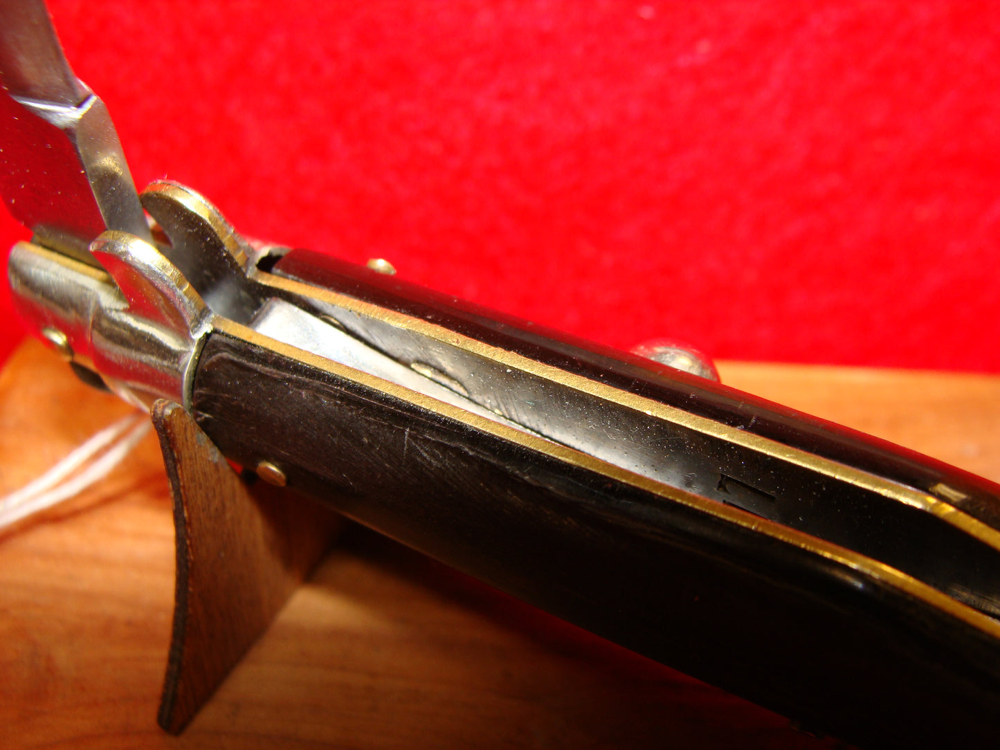 LATAMA MADE IN ITALY 1947-49 FLAT GUARD WASP STILETTO PICK LOCK 6 3/4" ITALIAN AUTOMATIC KNIFE BUFFALO HORN HANDLES