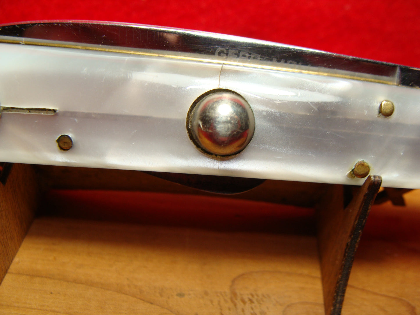 KISSING CRANE ROSTFREI 1960-68 GEBR. MOLLER HUMPBACK LOCK BACK ITALIAN AUTOMATIC KNIFE CRACKED ICE COMPOSITION HANDLES