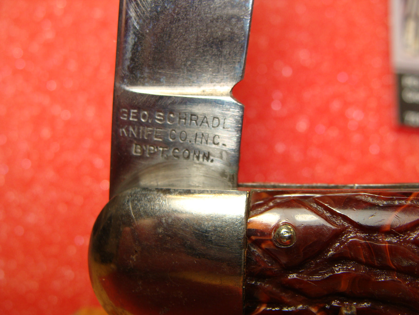 PRESTO GEO. SCHRADE CUT BRIDGEPORT CONN. 1929-56 VINTAGE AMERICAN AUTOMATIC KNIFE 5" HUNTER RED WORMED GROOVED COMPOSITION HANDLES