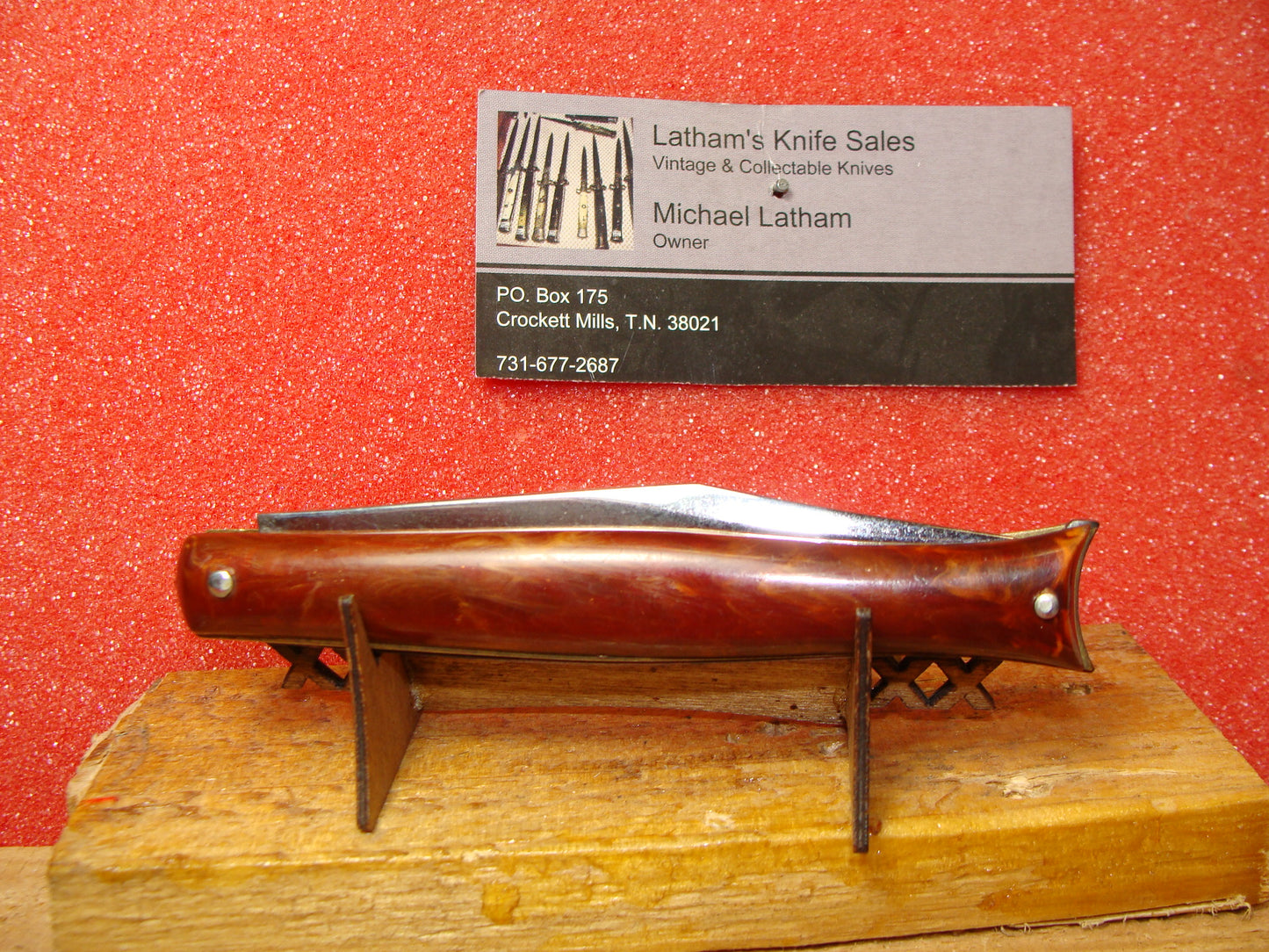 SHUR SNAP COLONIAL KNIFE CO. 1926-56 VINTAGE AMERICAN AUTOMATIC KNIFE 4" FISH TAIL SHADOW BOLSTERS BROWN COPPER SWIRL COMPOSITION HANDLES