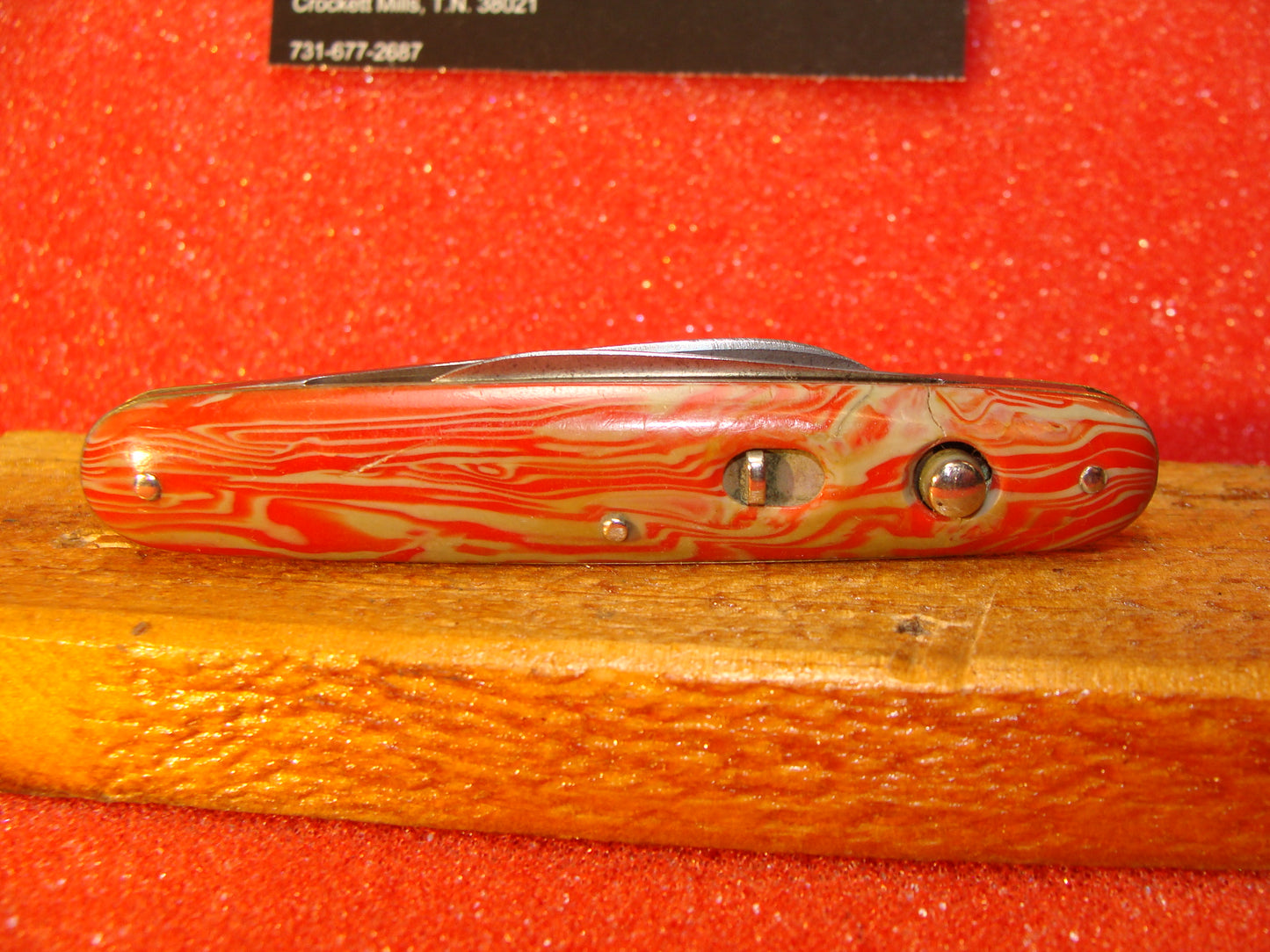 PRESTO GEO. SCHRADE CUTLERY BRIDGEPORT CONN. 1929-56 VINTAGE AMERICAN AUTOMATIC KNIFE 3 3/8" DOUBLE BUTTON FIRE RED SWIRL CELLULOID HANDLES