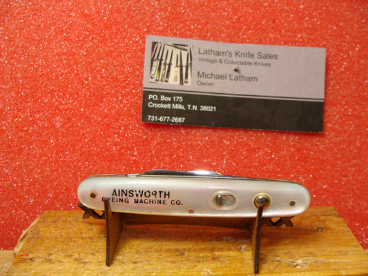 SCHRADE CUT CO. WALDEN NY 1916-46 VINTAGE AMERICAN AUTOMATIC KNIFE 3 3/8" TWIN BLADE DOUBLE BUTTON PEARL HANDLES, ETCHED: AINSWORTH DYEING MACHINE CO.