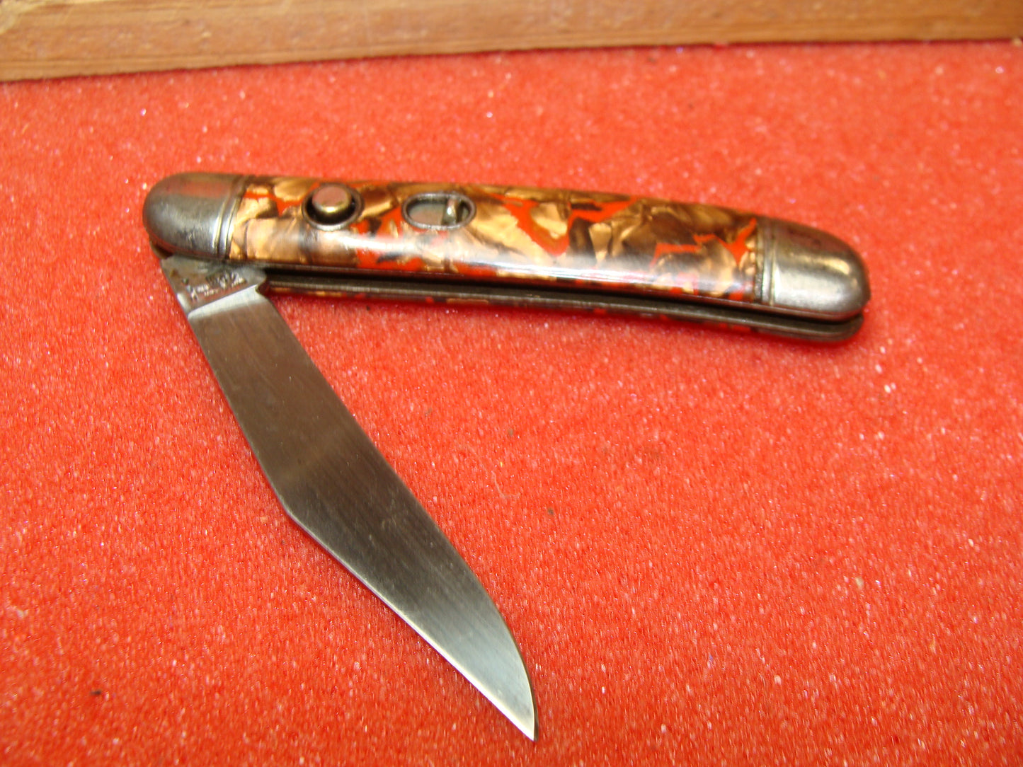 HAMMER BRAND IMPERIAL CUT. 1945-55 VINTAGE AMERICAN AUTOMATIC KNIFE 3 1/2" UTILITY JACK SHELL WRAP COPPER MIXED RED CELLULOID HANDLES