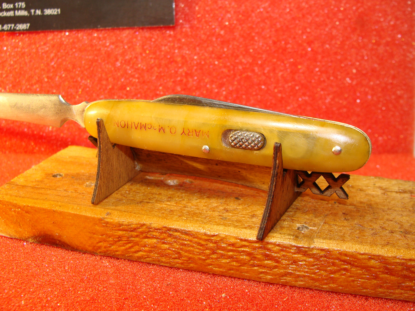 FLY LOCK KNIFE CO. BRIDGEPORT CONN. 1923-29 VINTAGE AMERICAN AUTOMATIC KNIFE SINGLE BLADE KNIFE WITH LETTER OPENER YELLOW CELLULOID HANDLES