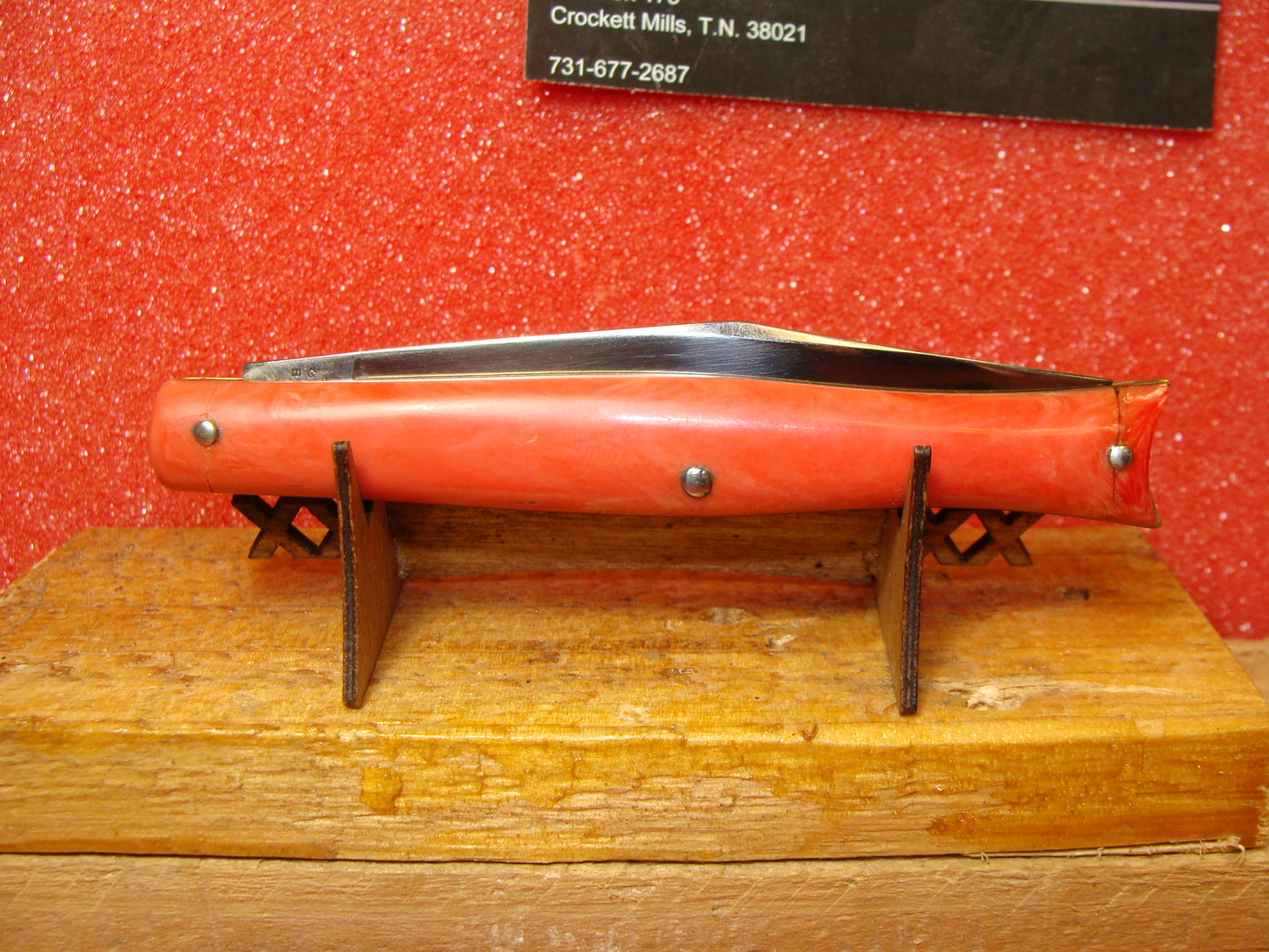 PRESTO GEO SCHRADE BRIDGEPORT CONN. 1929-56 VINTAGE AMERICAN AUTOMATIC KNIFE 4" FISH TAIL SHADOW BOLSTERS PINK SWIRL COMPOSITION HANDLES