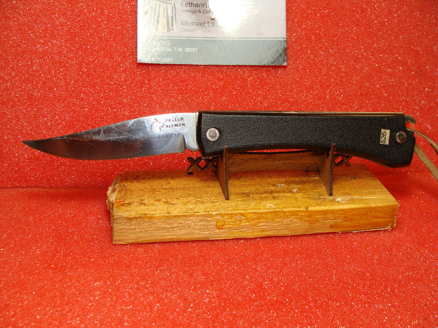 PASTOR ALEMAN 1970S MEXICIAN PULL TAB VINTAGE IMPORTED AUTOMATIC KNIFE BLACK PLASTIC HANDLES