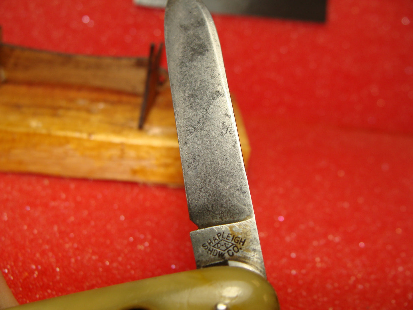 SHAPLEIGH HDW. CO. DIAMOND EDGE 1916-46 VINTAGE AMERICAN AUTOMATIC KNIFE 3 3/8" DOUBLE BLADE CELLULOID HANDLES