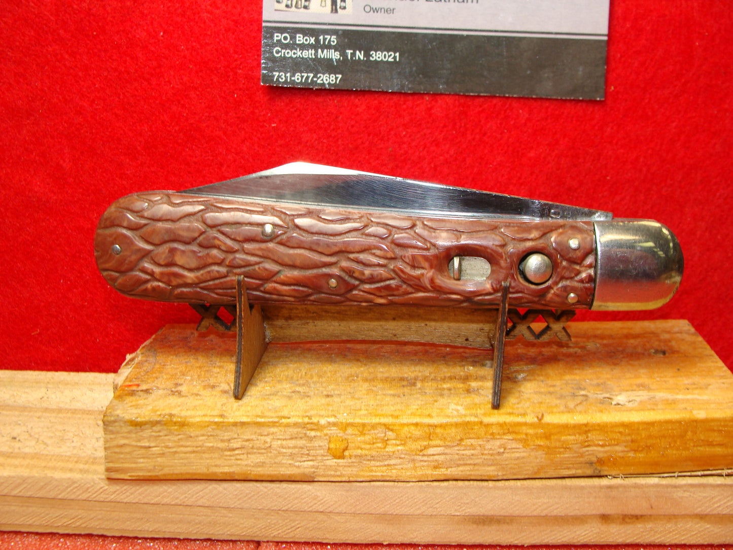 PRESTO GEO. SCHRADE CUTLERY BRIDGEPORT CONN. 1929-56 VINTAGE AMERICAN AUTOMATIC KNIFE 5" RED WORM GROOVED COMPOSITION HANDLES