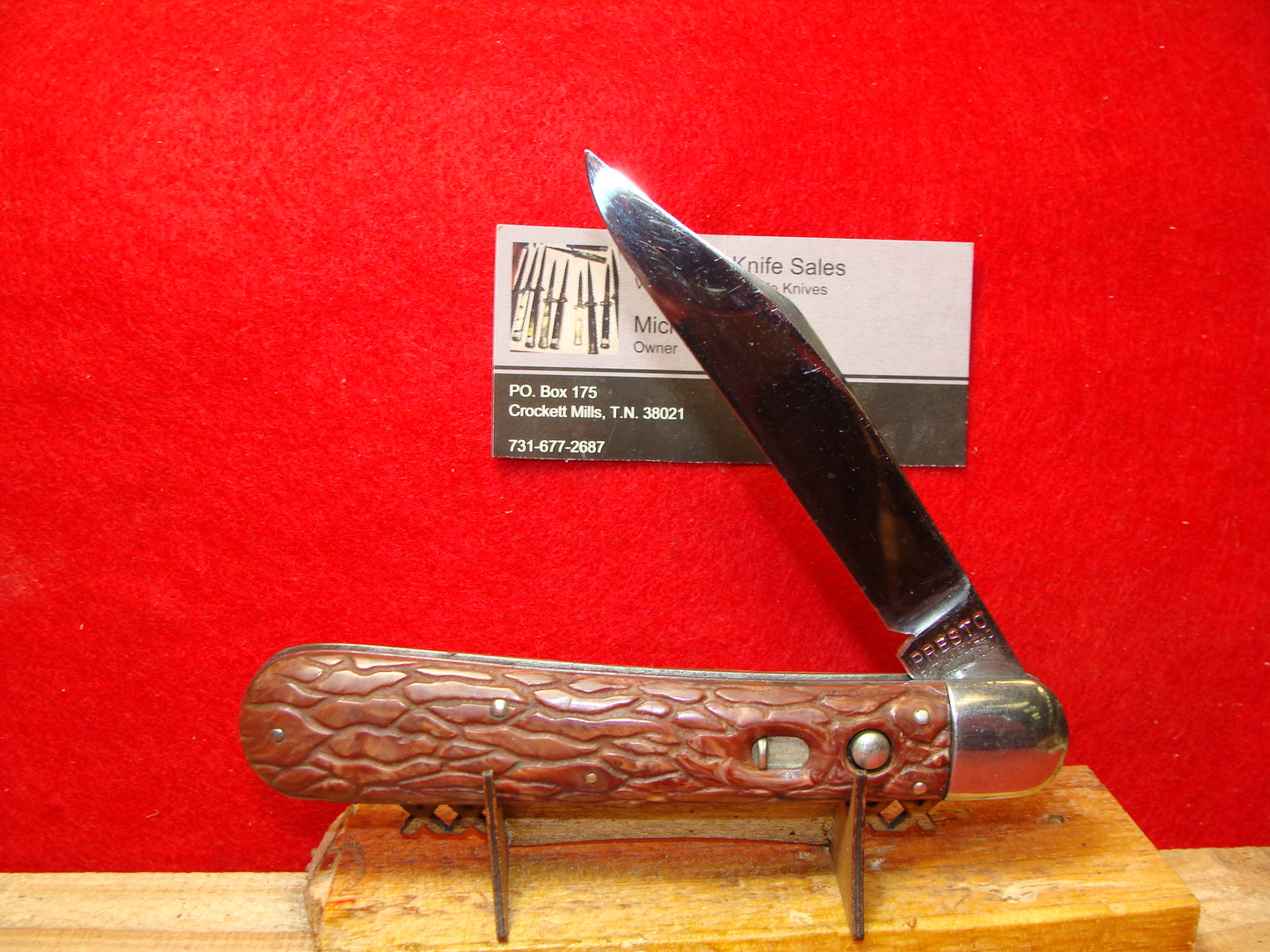 PRESTO GEO. SCHRADE CUTLERY BRIDGEPORT CONN. 1929-56 VINTAGE AMERICAN AUTOMATIC KNIFE 5" RED WORM GROOVED COMPOSITION HANDLES