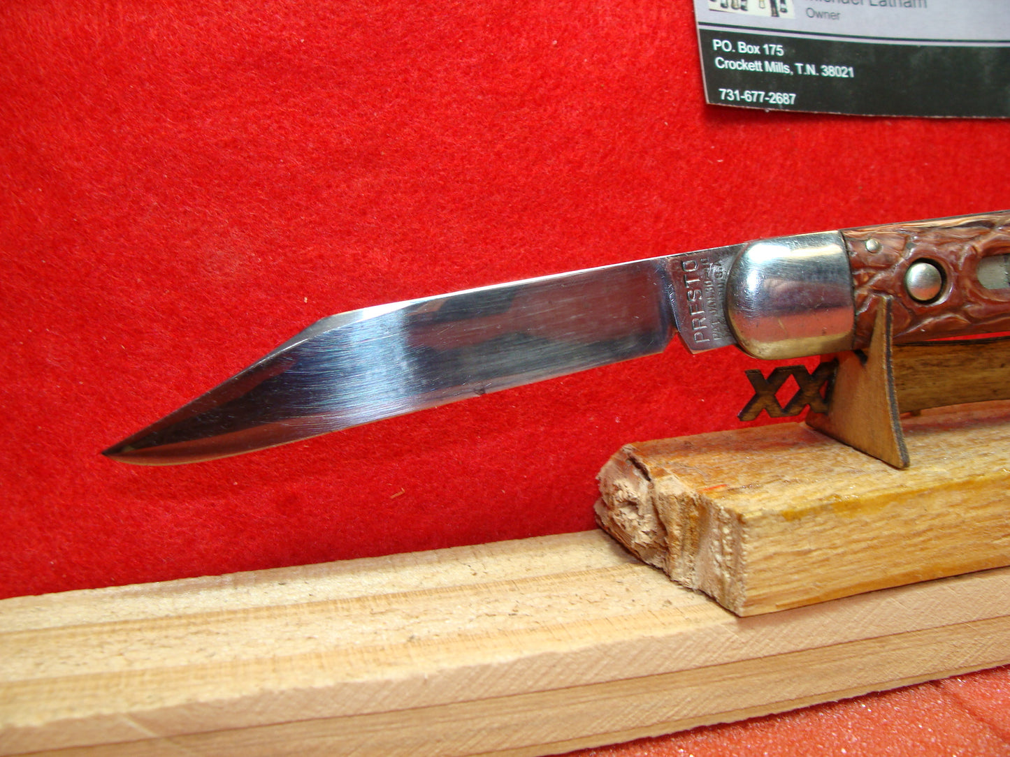 PRESTO GEO. SCHRADE CUTLERY BRIDGEPORT CONN. 1929-56 VINTAGE AMERICAN AUTOMATIC KNIFE 5" RED WORM GROOVED COMPOSITION HANDLES