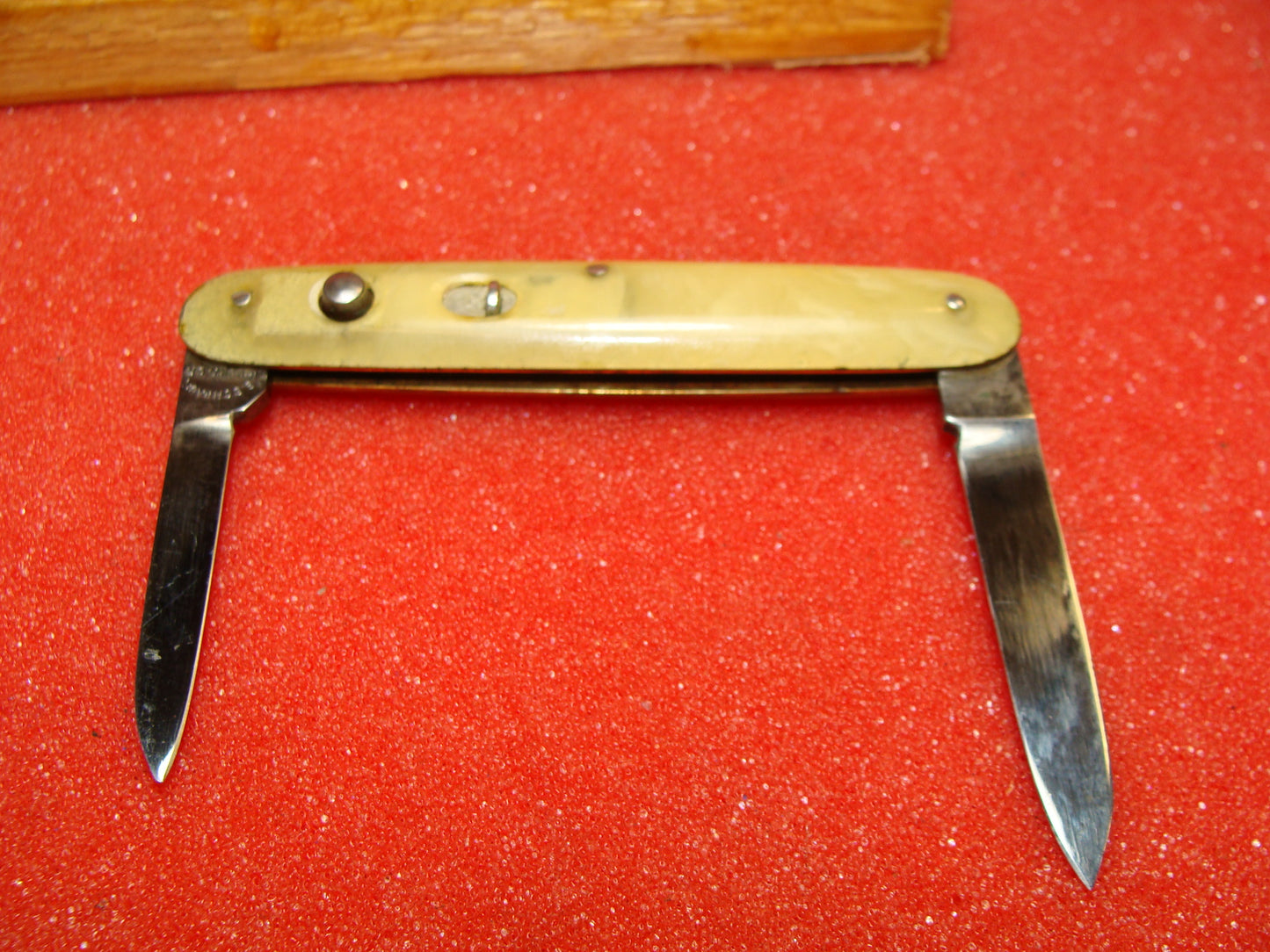 PRESTO GEO. SCHRADE CUTLERY BRIDGEPORT CONN. 1929-56 VINTAGE AMERICAN AUTOMATIC KNIFE 3 3/8" DOUBLE BLADE ONYX CELLULOID HANDLES