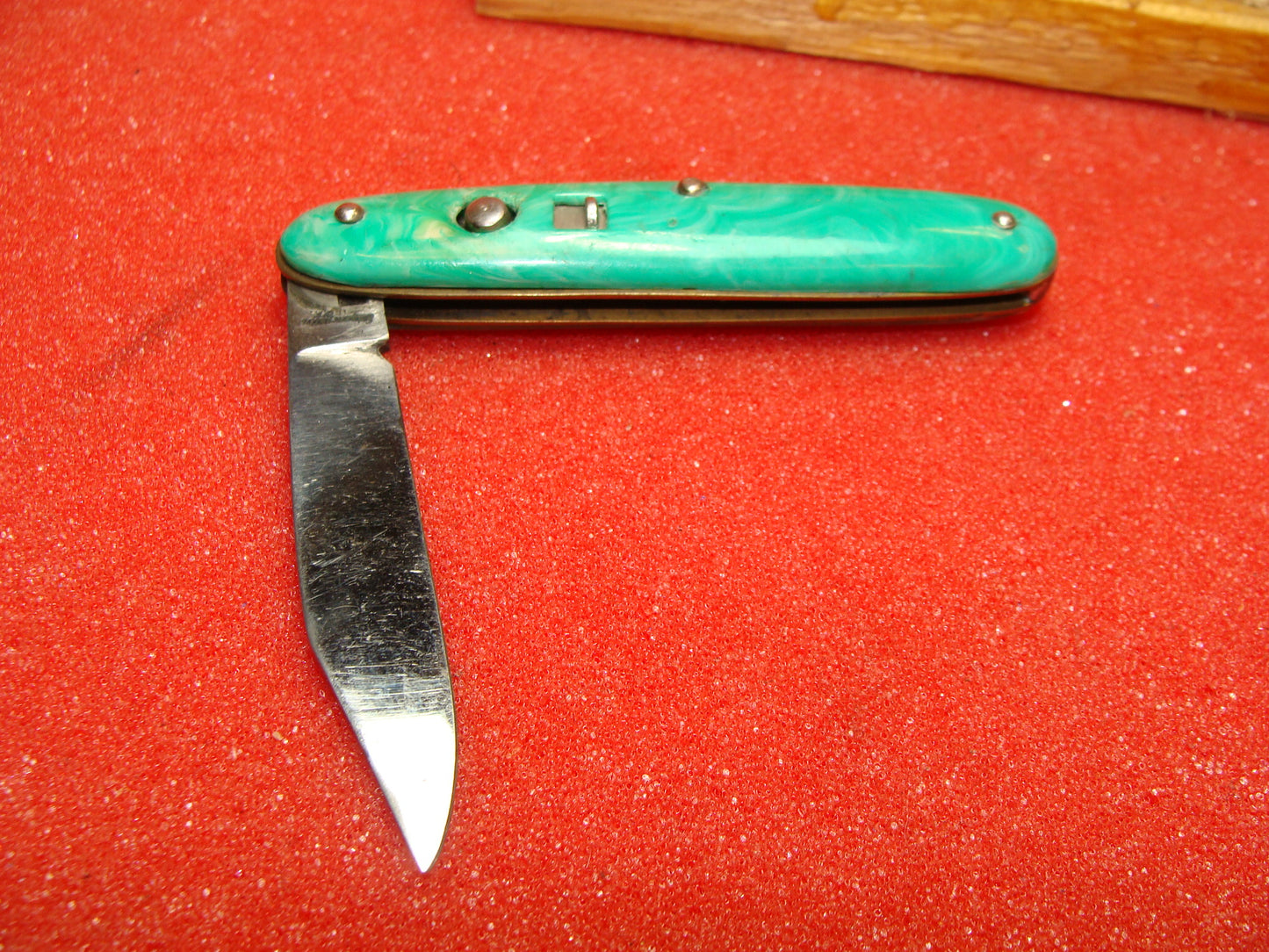 EDGEMASTER USA 1936-56 VINTAGE AMERICAN AUTOMATIC KNIFE 3 1/2" CIGAR JACK SINGLE GREEN/WHITE SWIRL COMPOSITION HANDLES